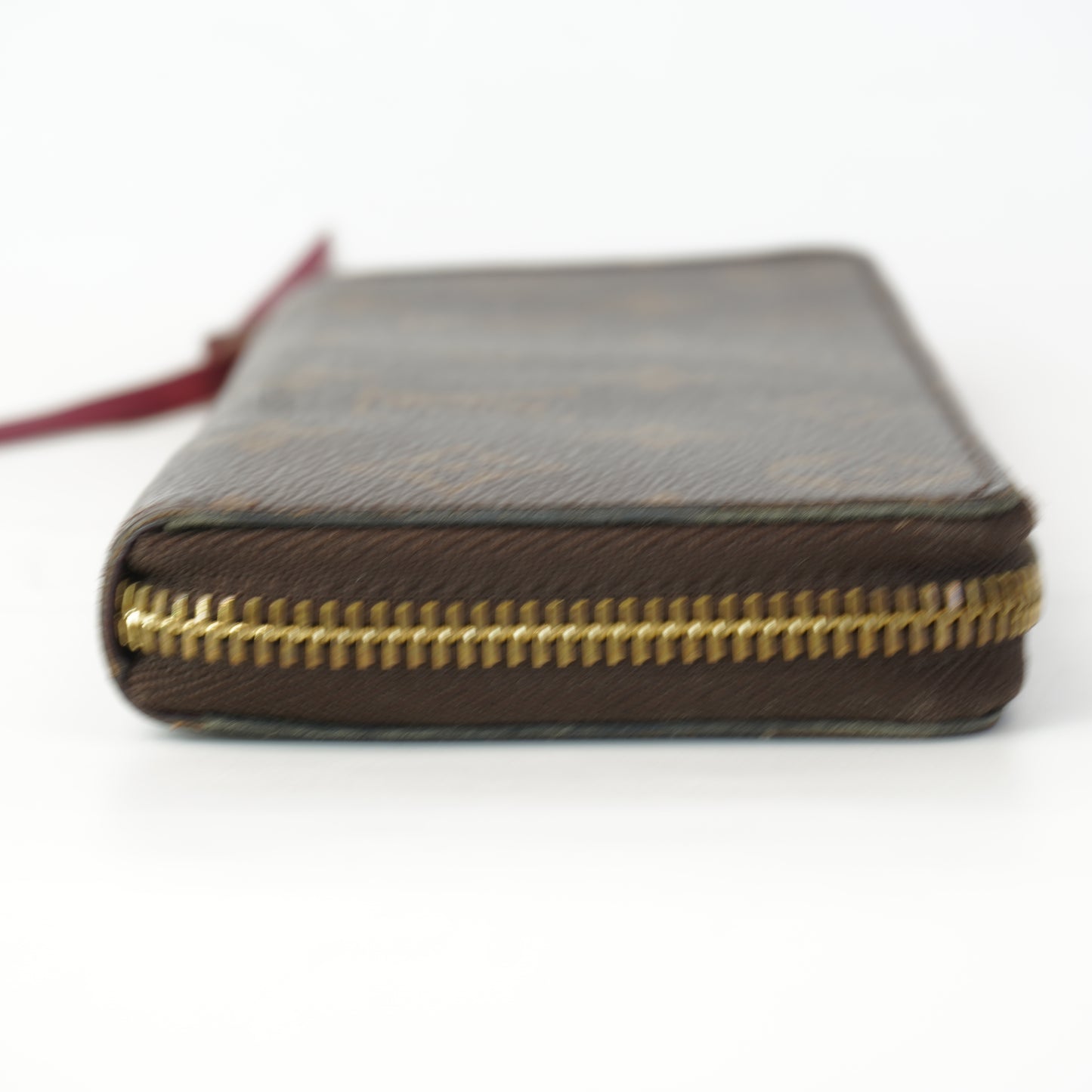 Louis Vuitton	Wallet