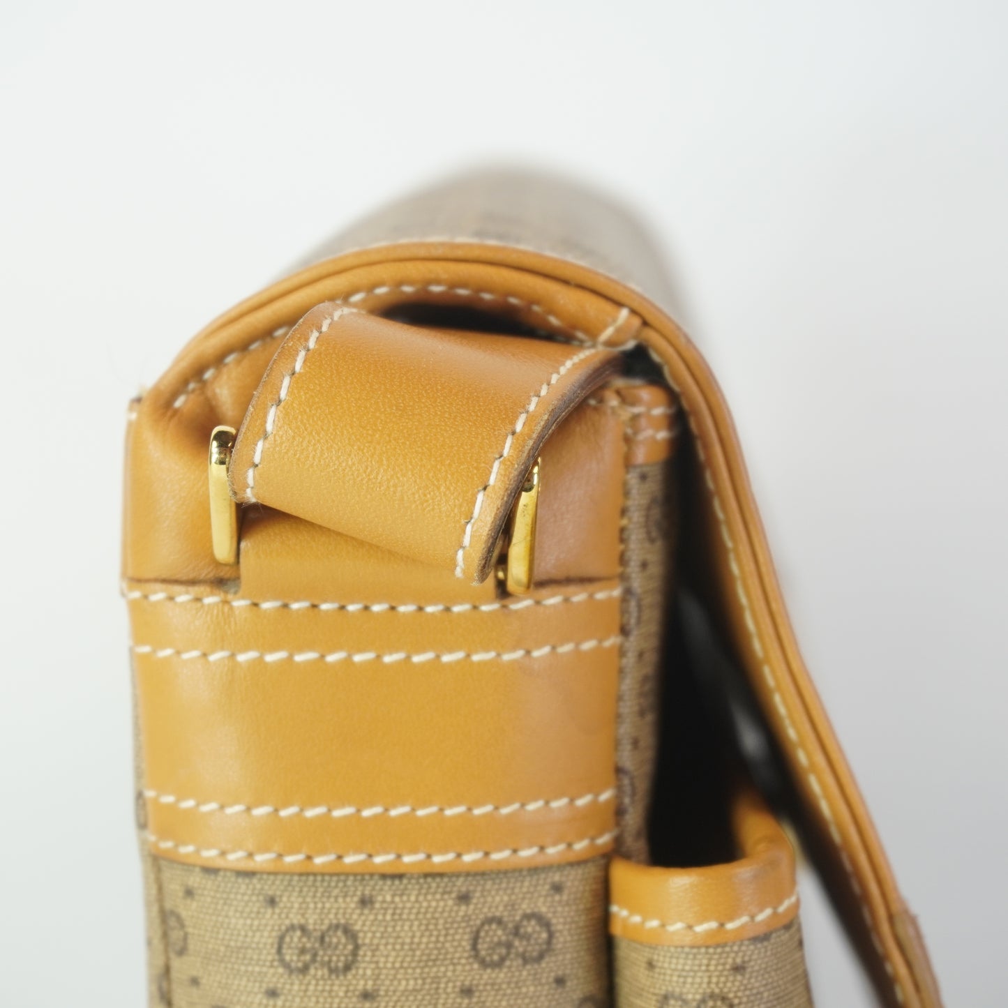 Gucci Micro GG Supreme Bag Small GHR