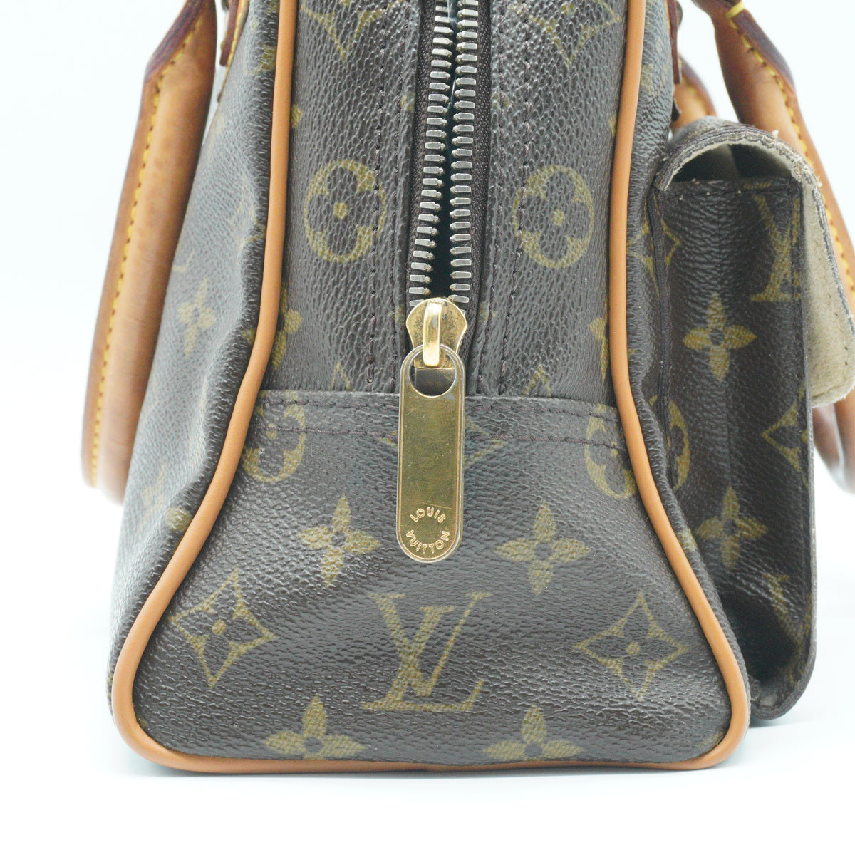 Louis Vuitton	Manhattan Monogram PM Bag GHW