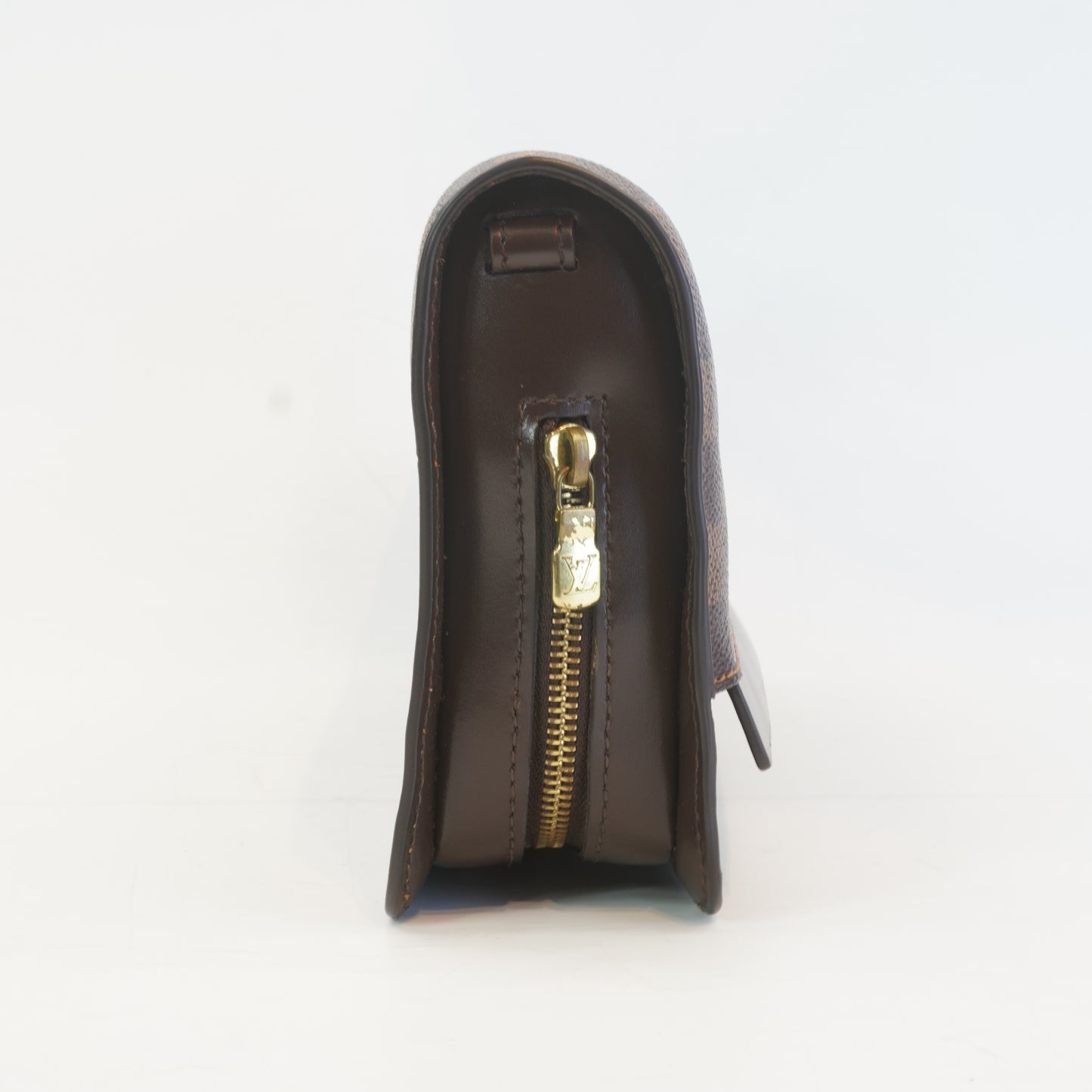 Louis Vuitton	Saint Louis Clouch DE GHW