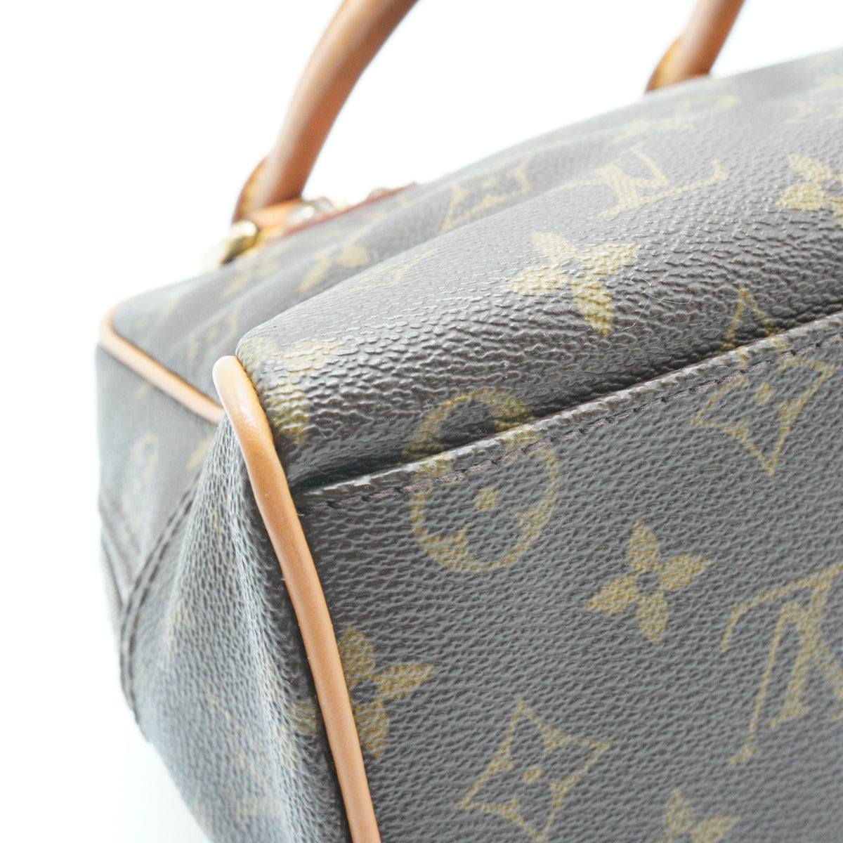 Louis Vuitton	Manhattan Monogram PM Bag GHW