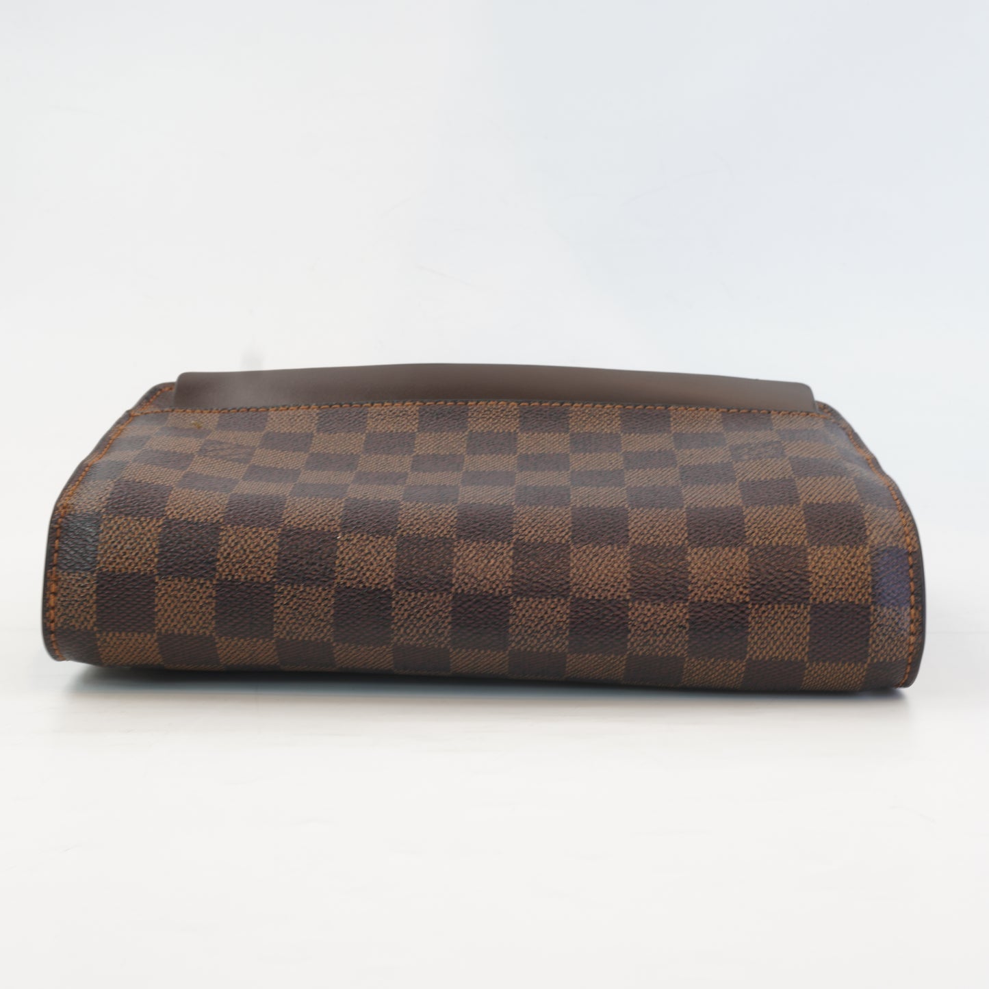 Louis Vuitton	Saint Louis Clouch DE GHW