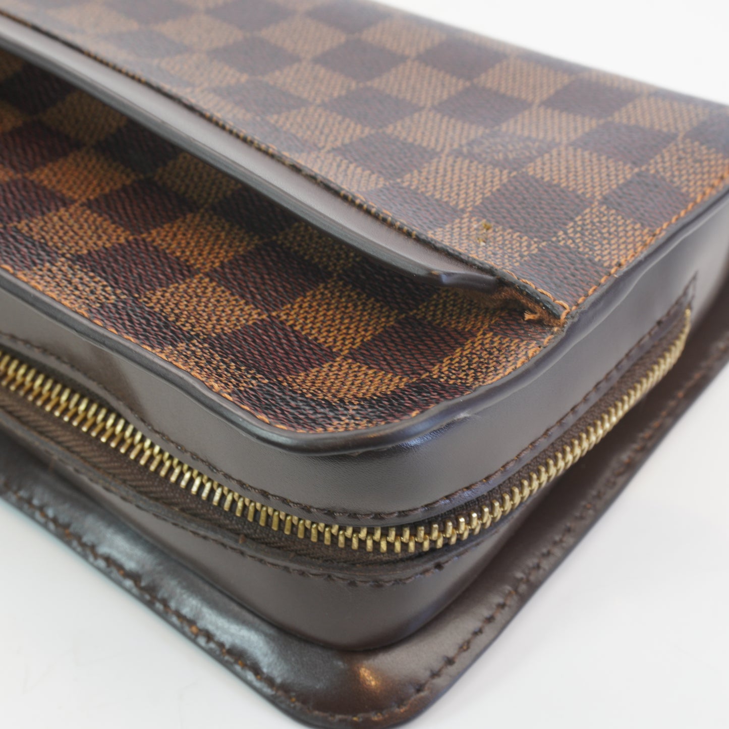 Louis Vuitton	Saint Louis Clouch DE GHW