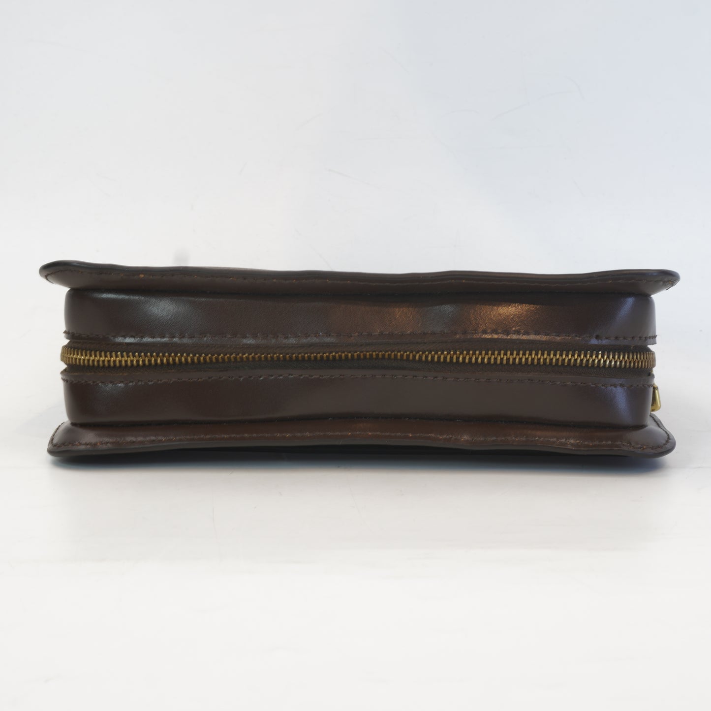 Louis Vuitton	Saint Louis Clouch DE GHW
