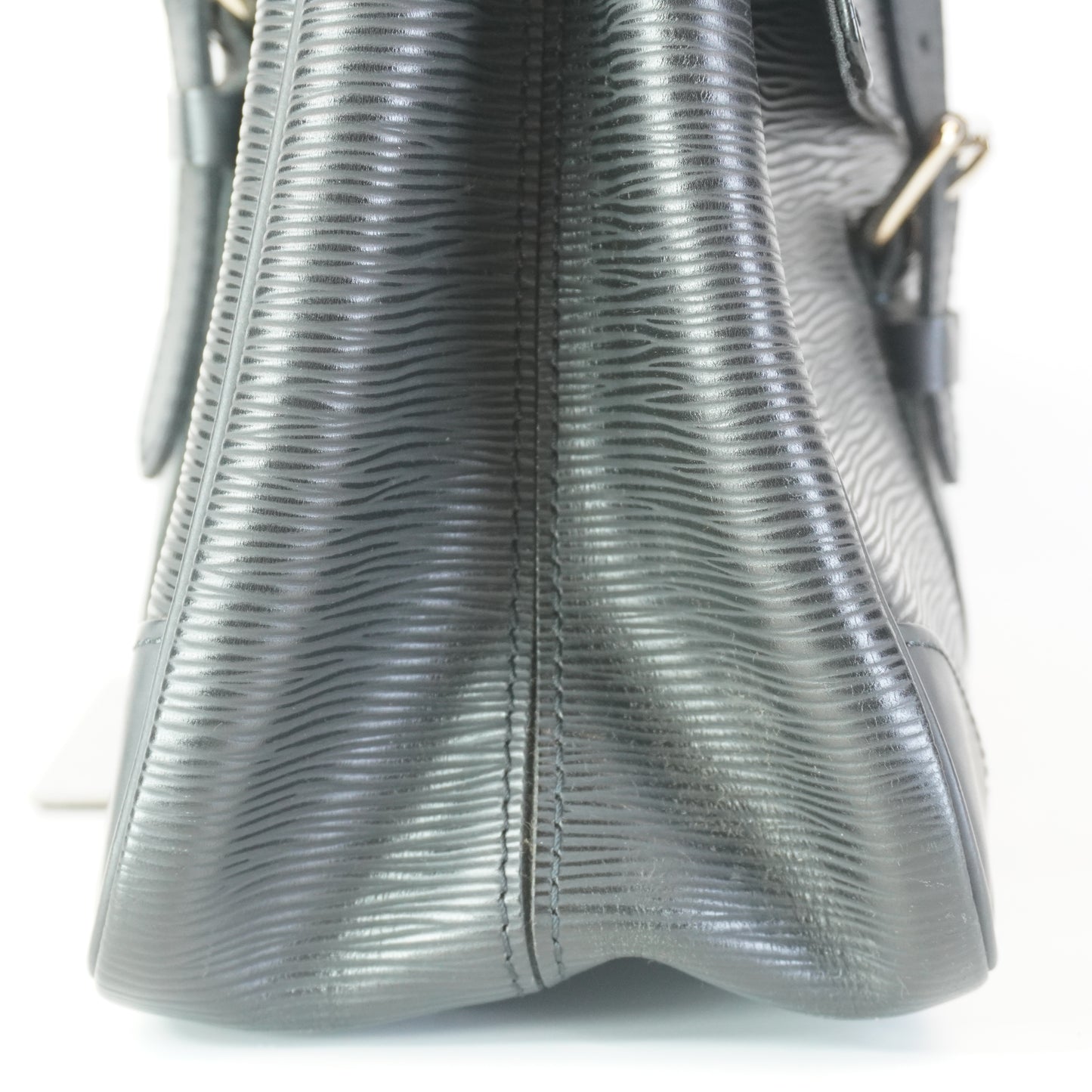 Louis Vuitton	Epi Segur MM Black