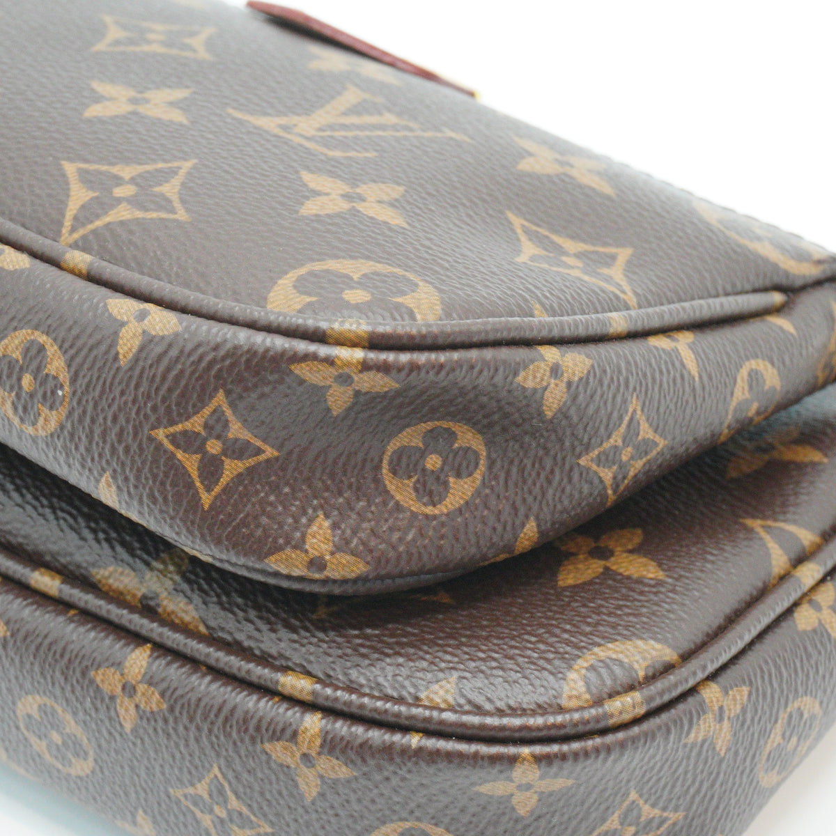 Louis Vuitton Multi Pochette Accessories Small GHW
