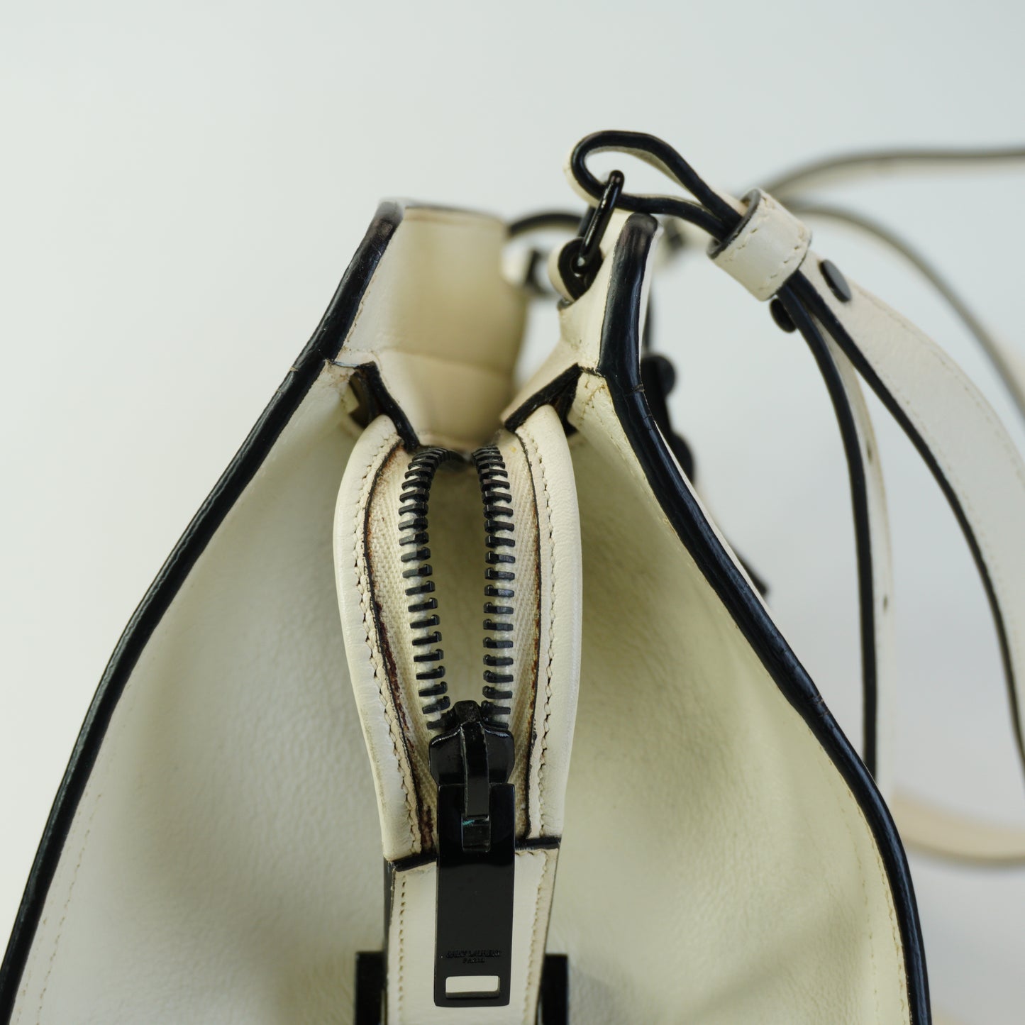 YSL	Cabas White Medium (Recolored)