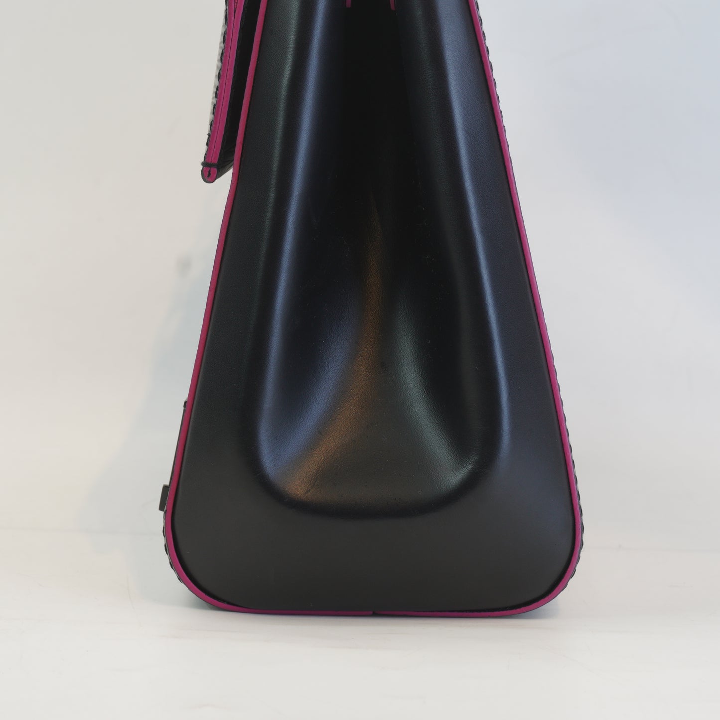 Louis Vuitton	Epi Cluny Bb Black SHW Medium