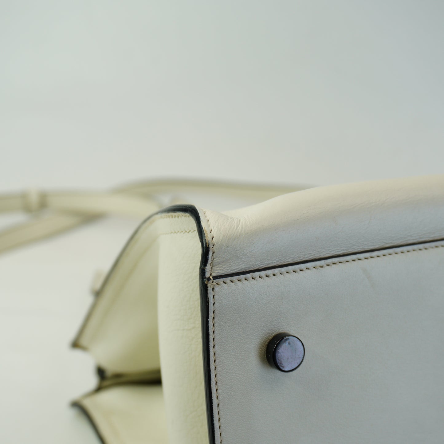 YSL	Cabas White Medium (Recolored)