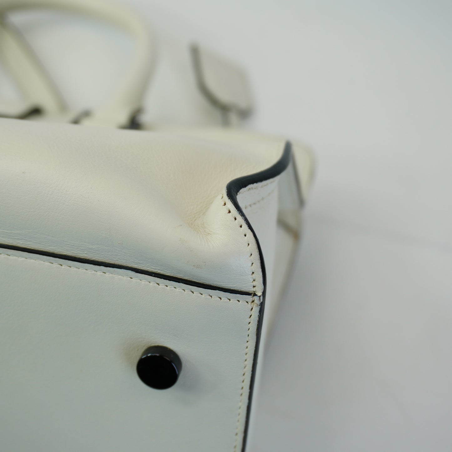 YSL	Cabas White Medium (Recolored)