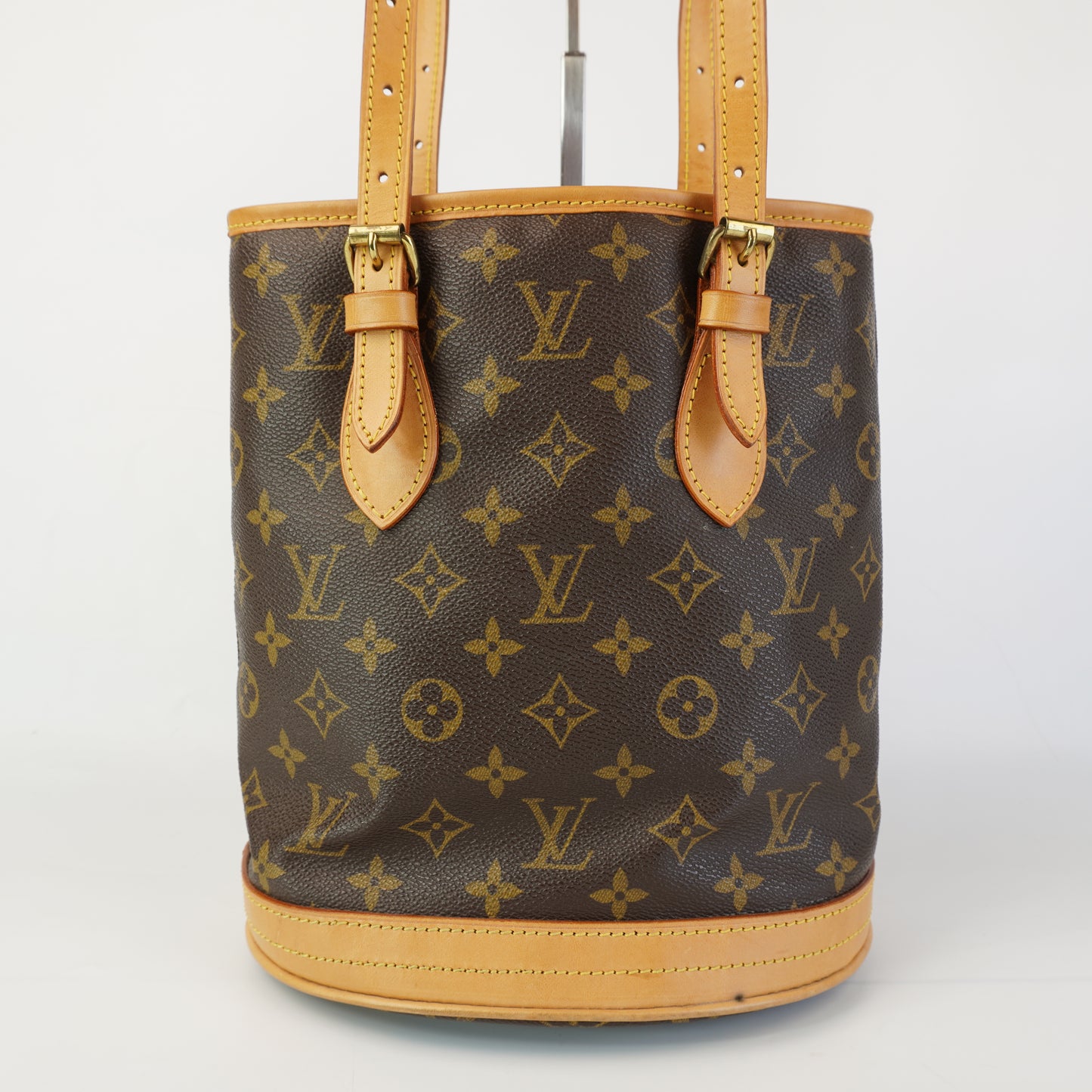 Louis Vuitton	Monogram Bucket