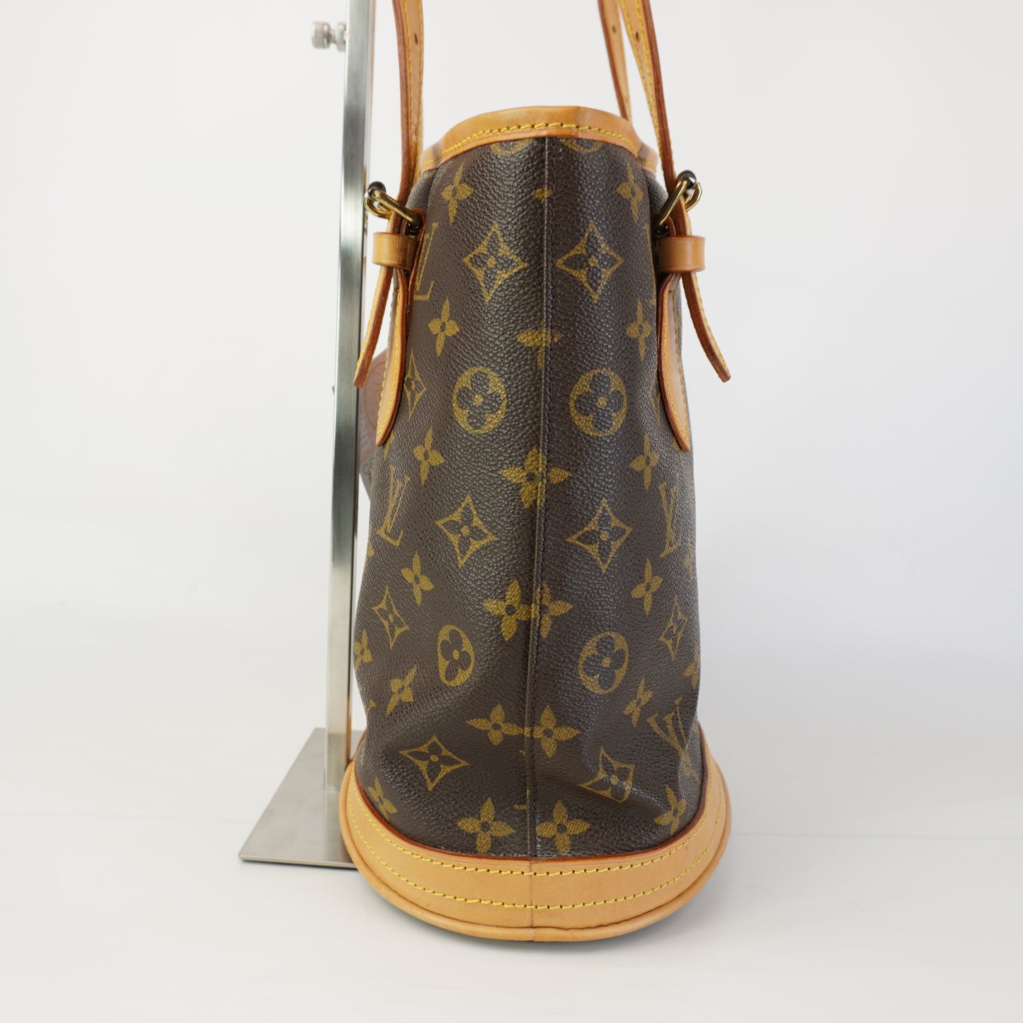 Louis Vuitton	Monogram Bucket