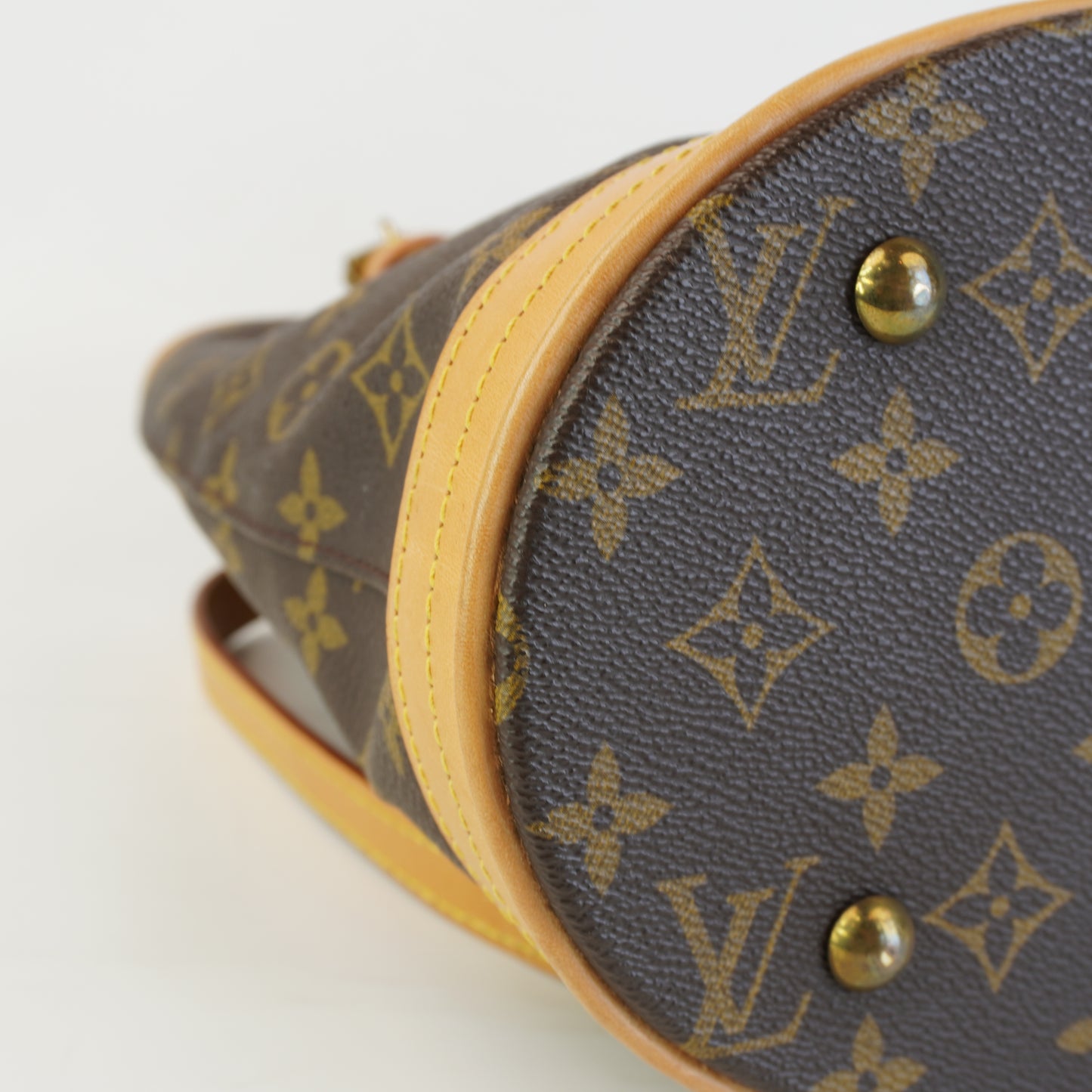 Louis Vuitton	Monogram Bucket