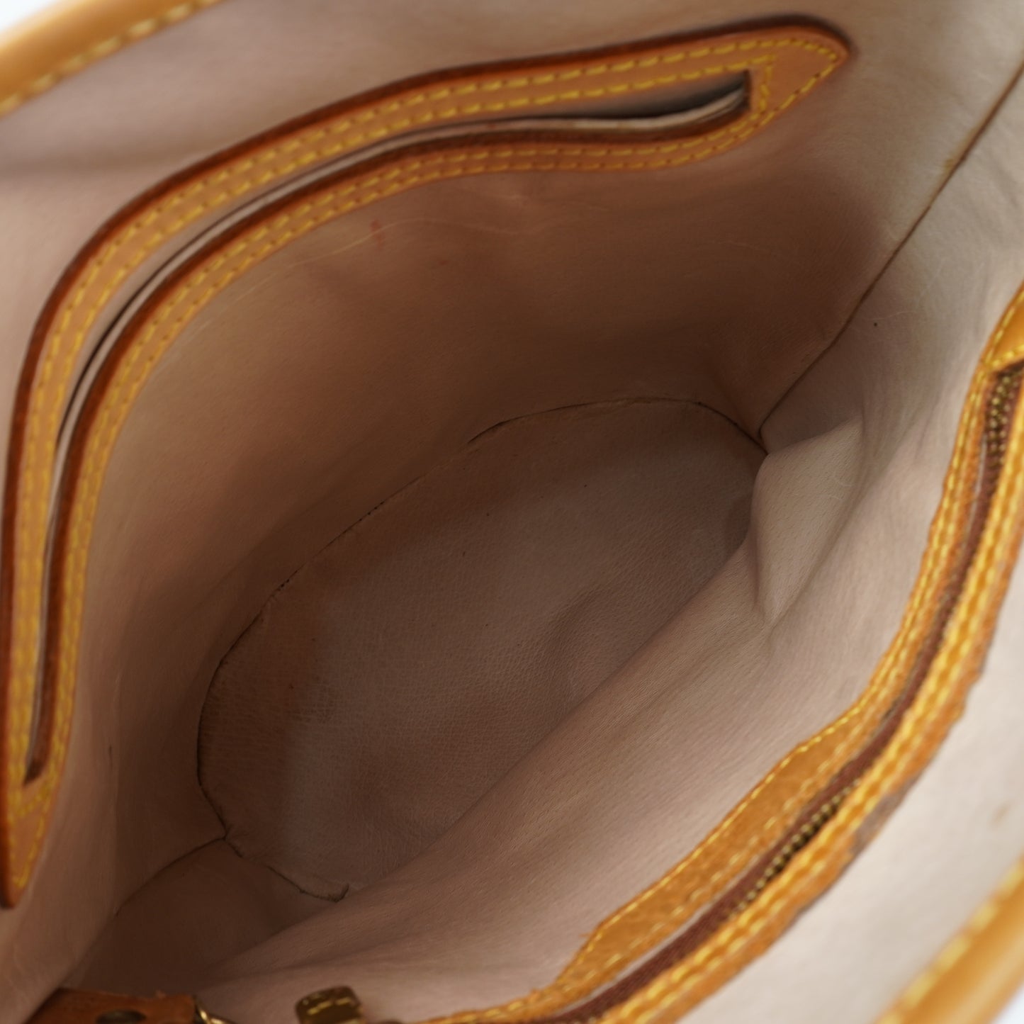 Louis Vuitton	Monogram Bucket