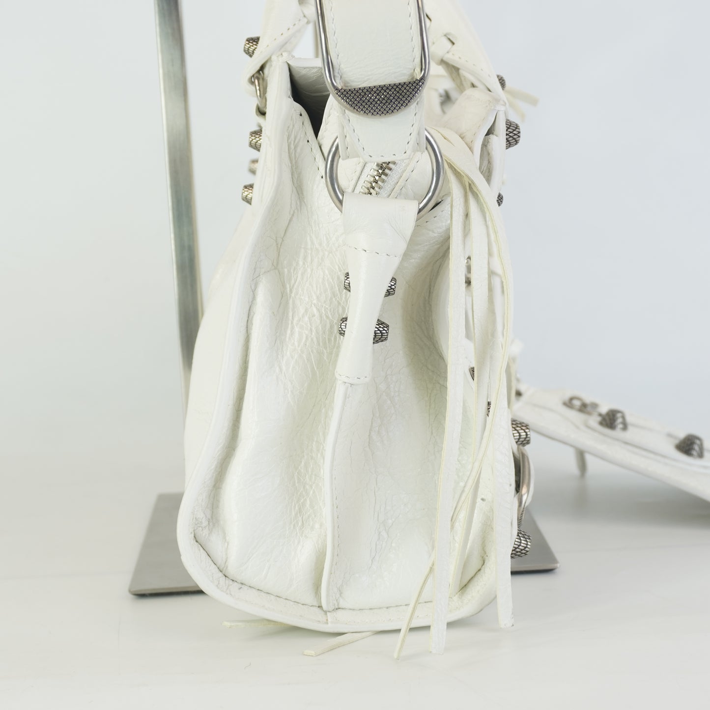 Balenciaga Neo Cagole Handbag SHW Medium