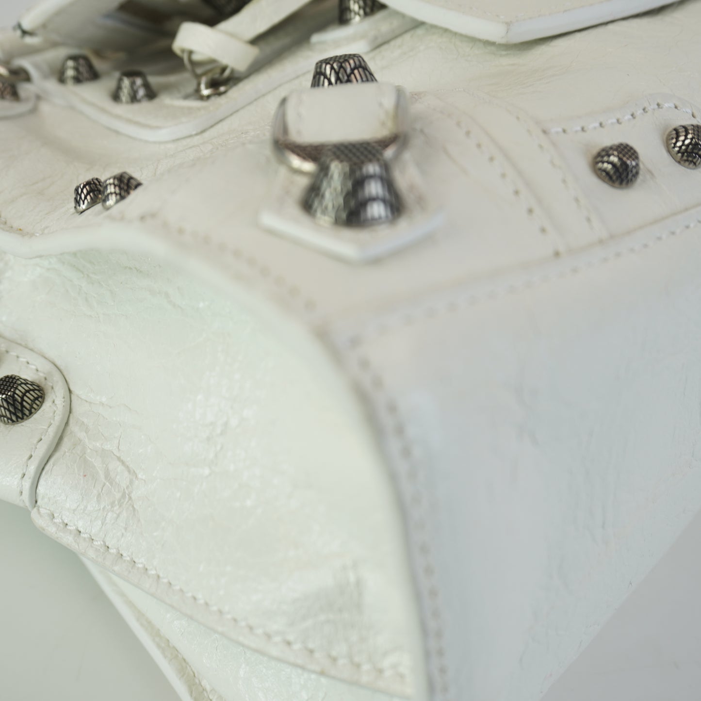 Balenciaga Neo Cagole Handbag SHW Medium