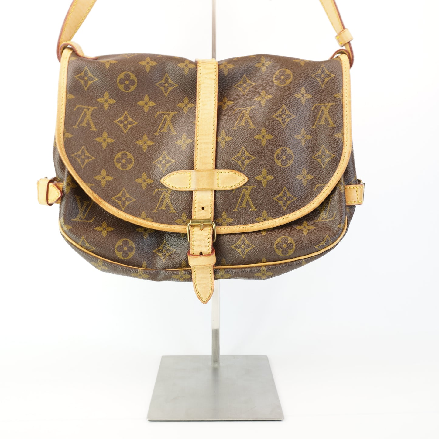 Louis Vuitton	Saumar