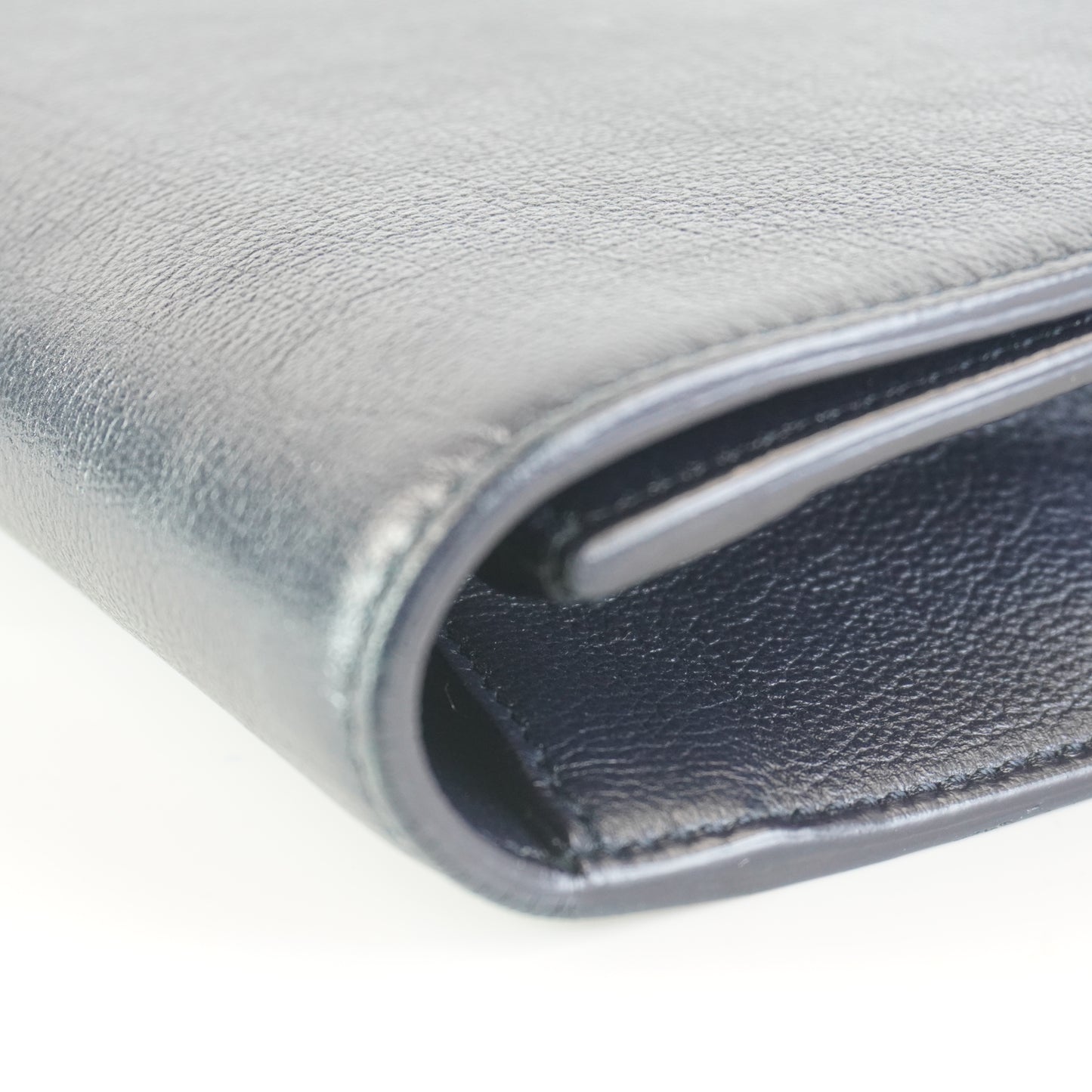 YSL	Belle de Jour Clutch Navy Blue