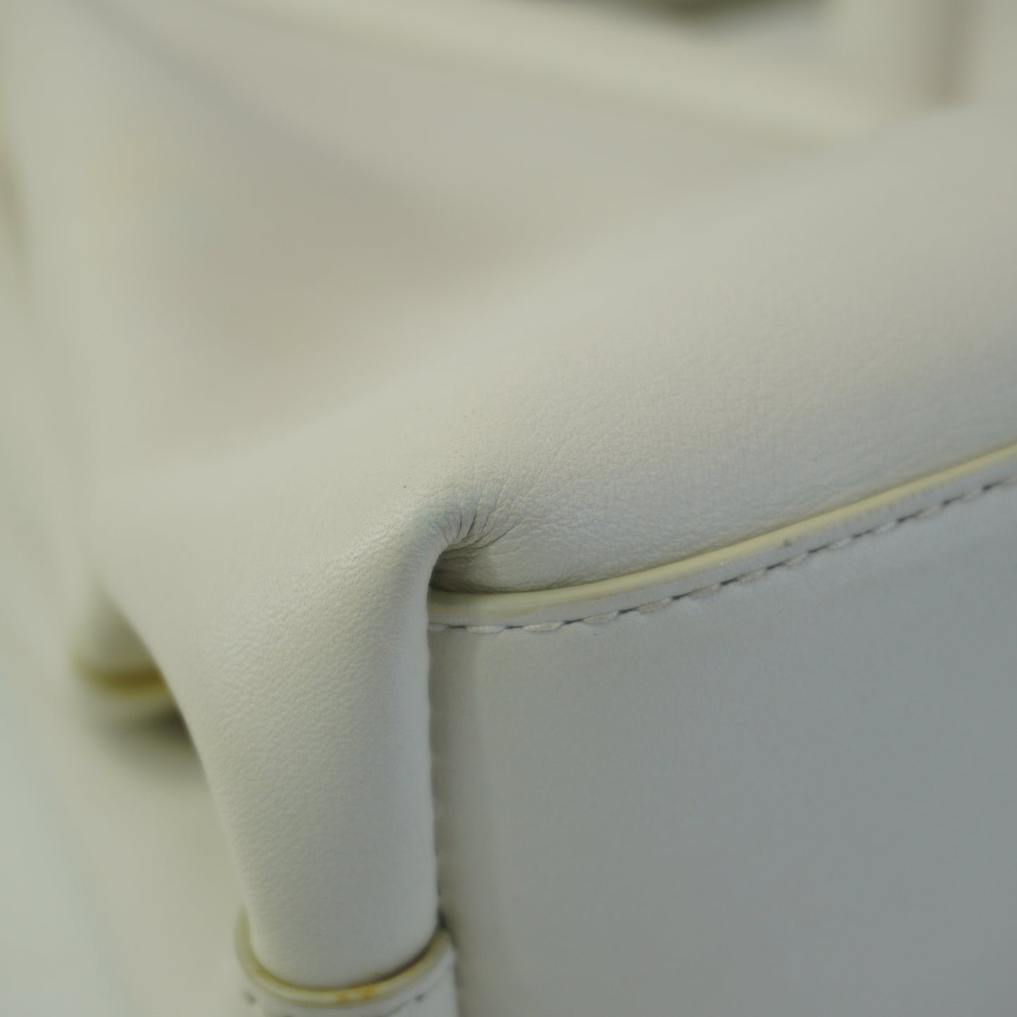 Bottega Veneta	The Point Bag Nappa Leather White SHW
