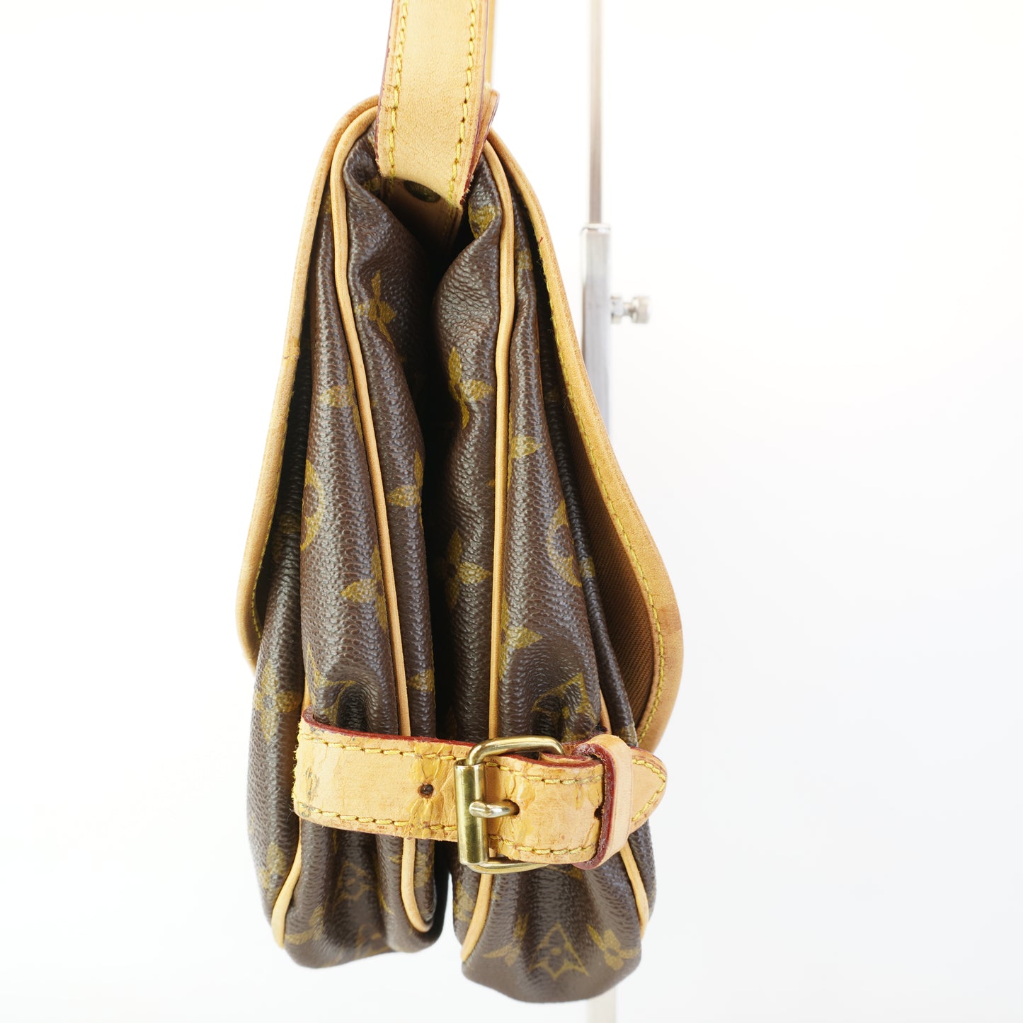 Louis Vuitton	Saumar