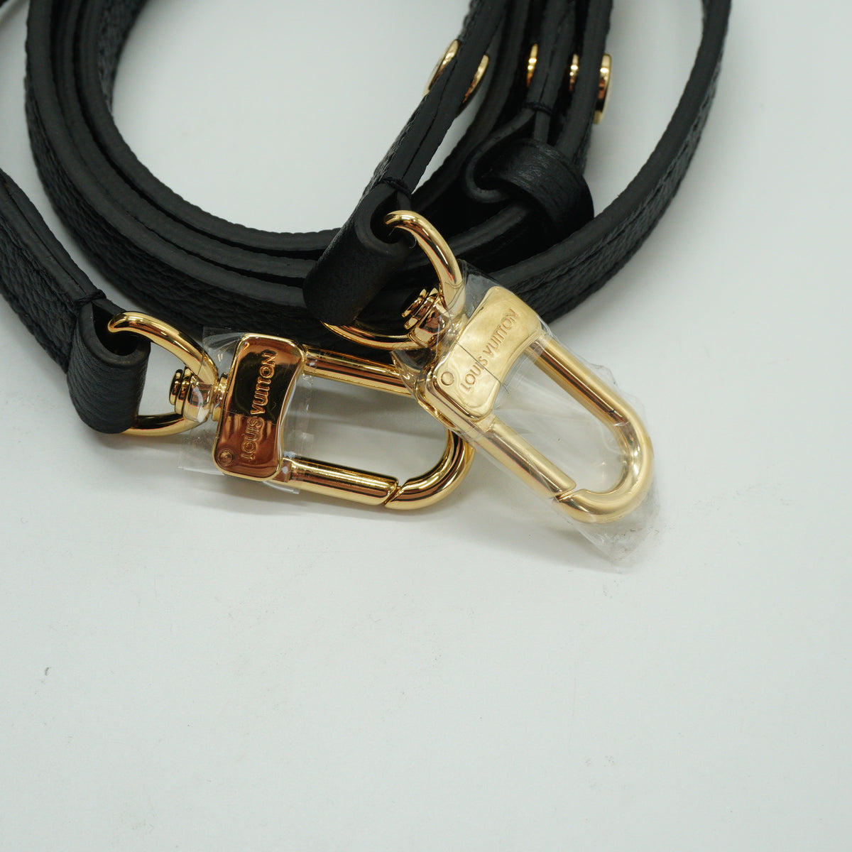 Louis Vuitton	NeoNoe Monogram Empreinte MM Black GHW