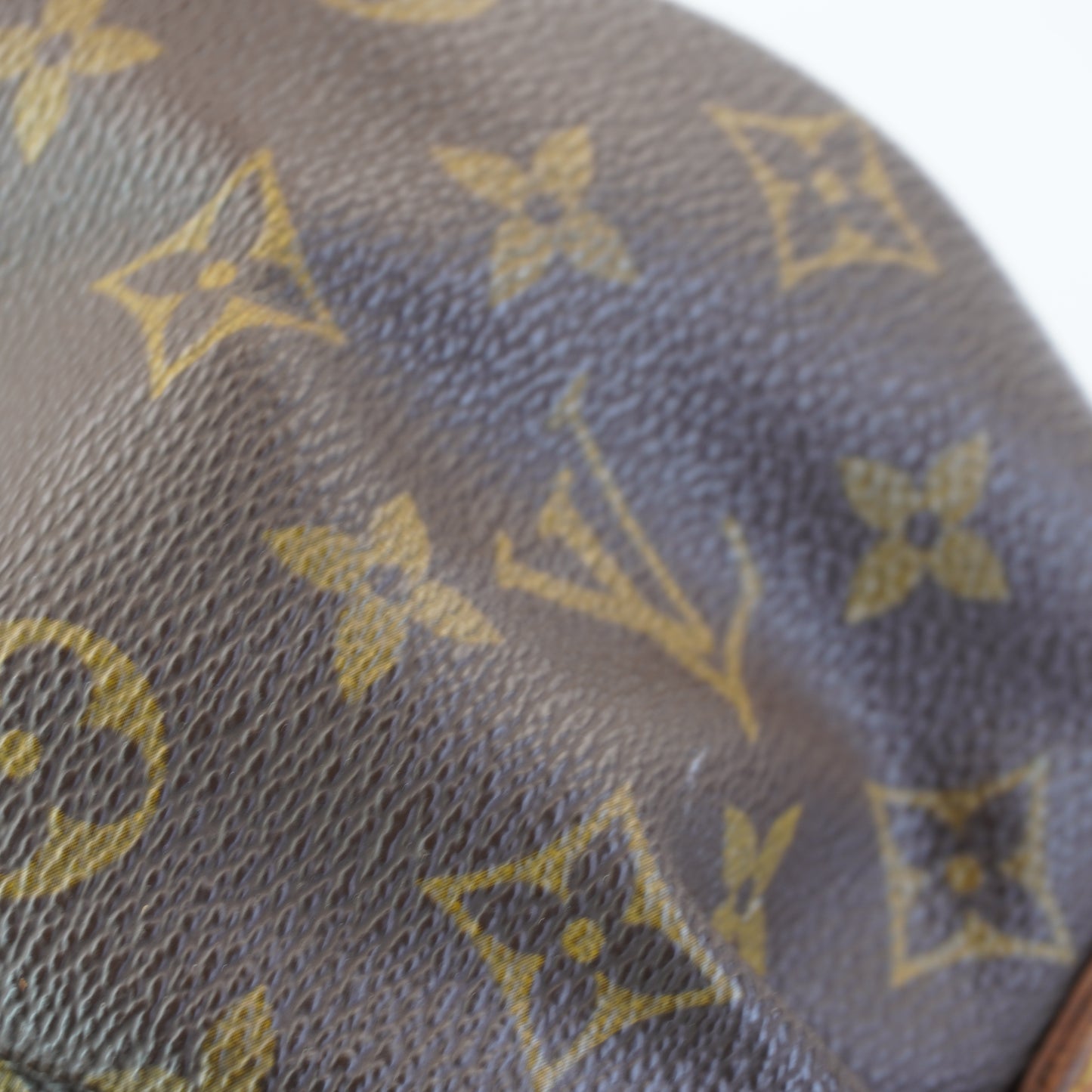 Louis Vuitton	Saumar 35