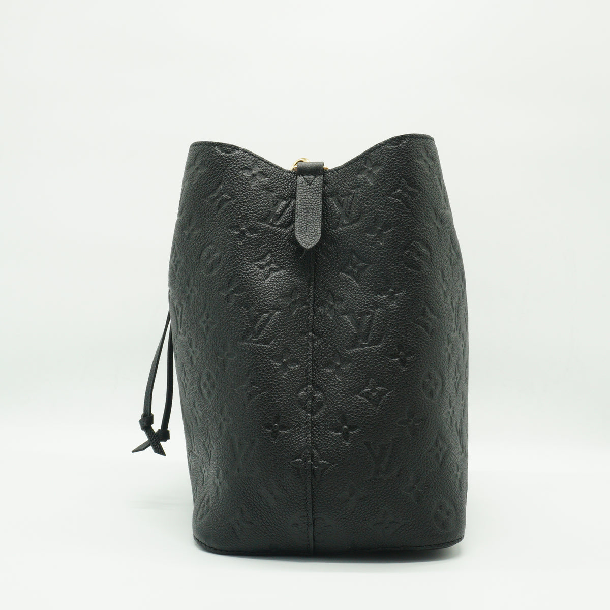 Louis Vuitton	NeoNoe Monogram Empreinte MM Black GHW
