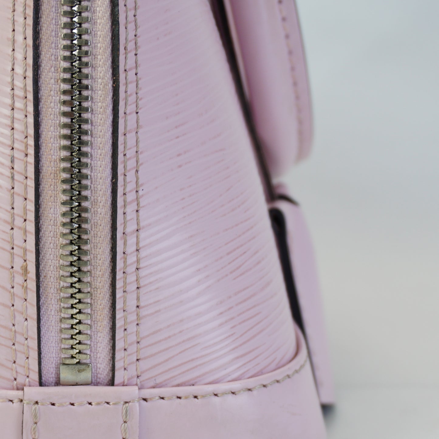 Louis Vuitton	Alma BB Rose Ballerine SHW