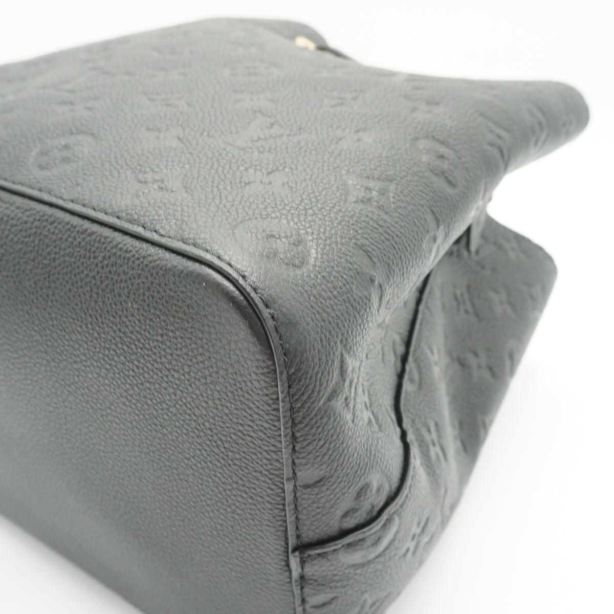 Louis Vuitton	NeoNoe Monogram Empreinte MM Black GHW