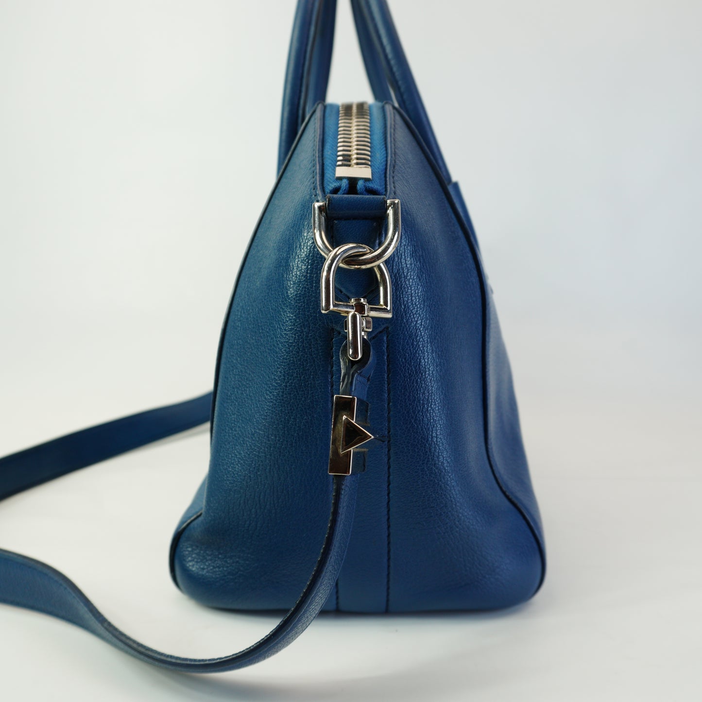 Givenchy Antigona small blue SHW