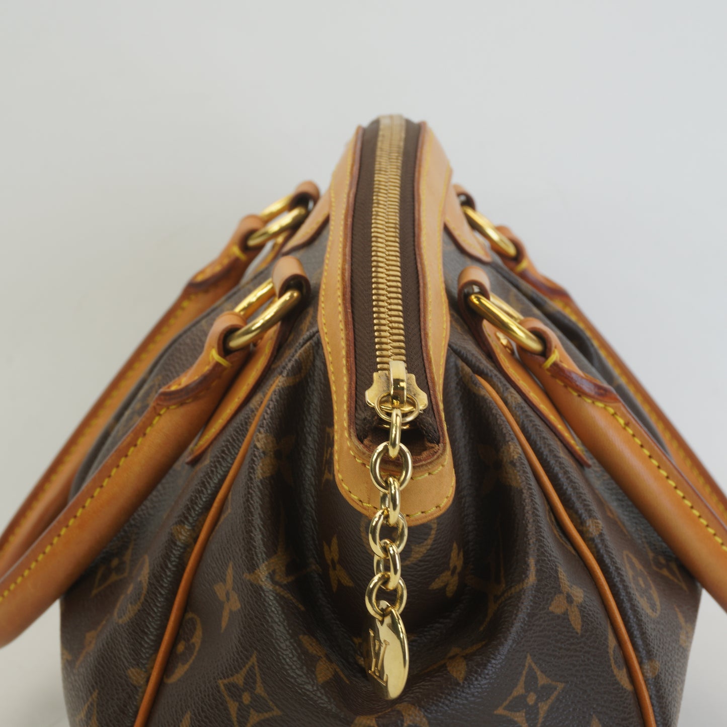 Louis Vuitton	Tivoli PM GHW