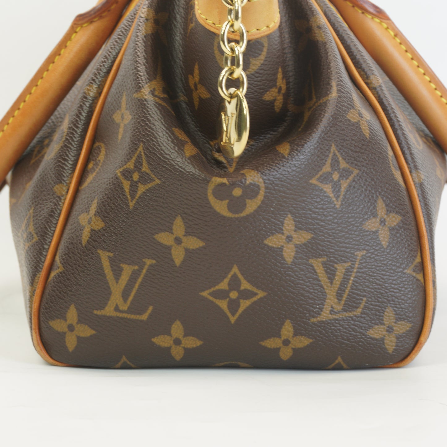 Louis Vuitton	Tivoli PM GHW