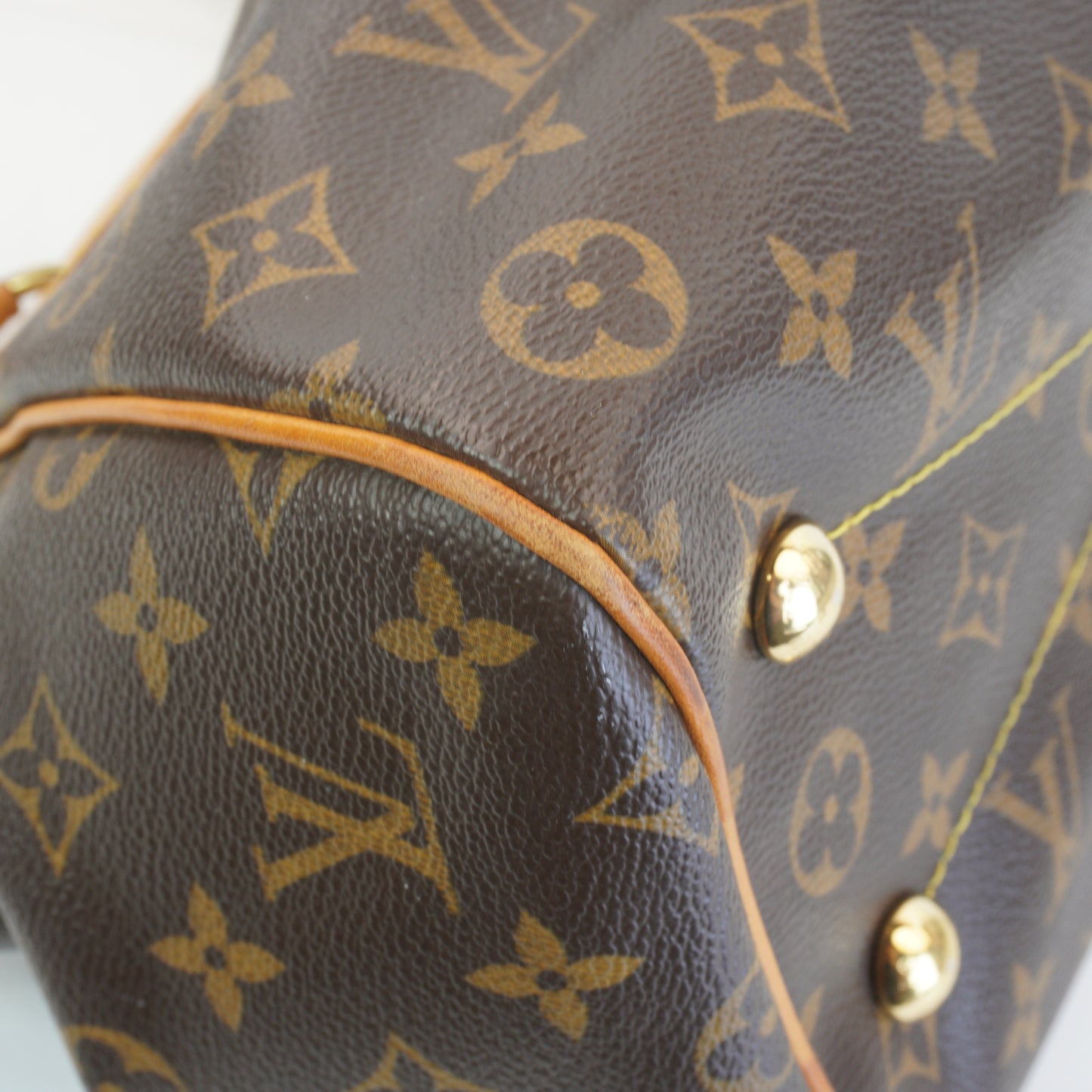 Louis Vuitton	Tivoli PM GHW
