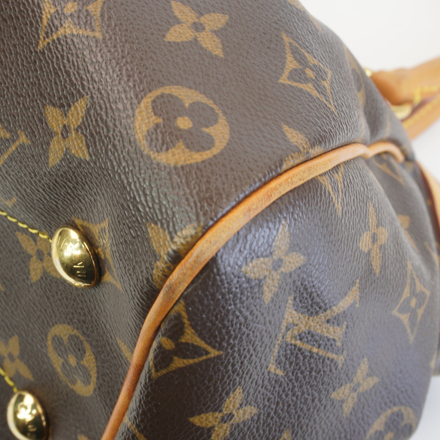 Louis Vuitton	Tivoli PM GHW