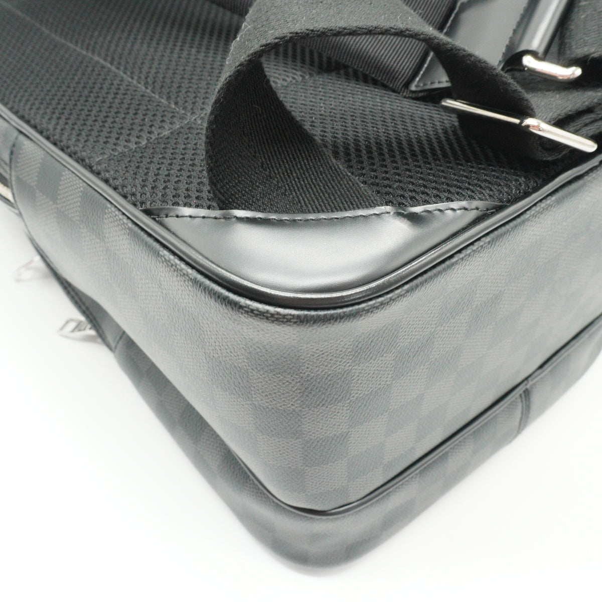 Louis Vuitton	Michael Damier Graphite Large Backpack Black Gray SHW