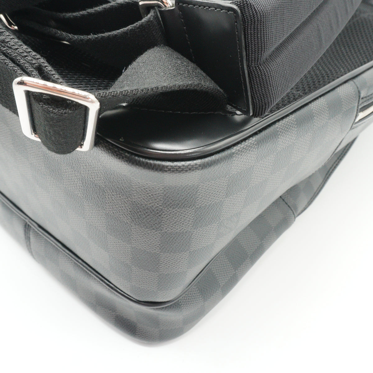 Louis Vuitton	Michael Damier Graphite Large Backpack Black Gray SHW