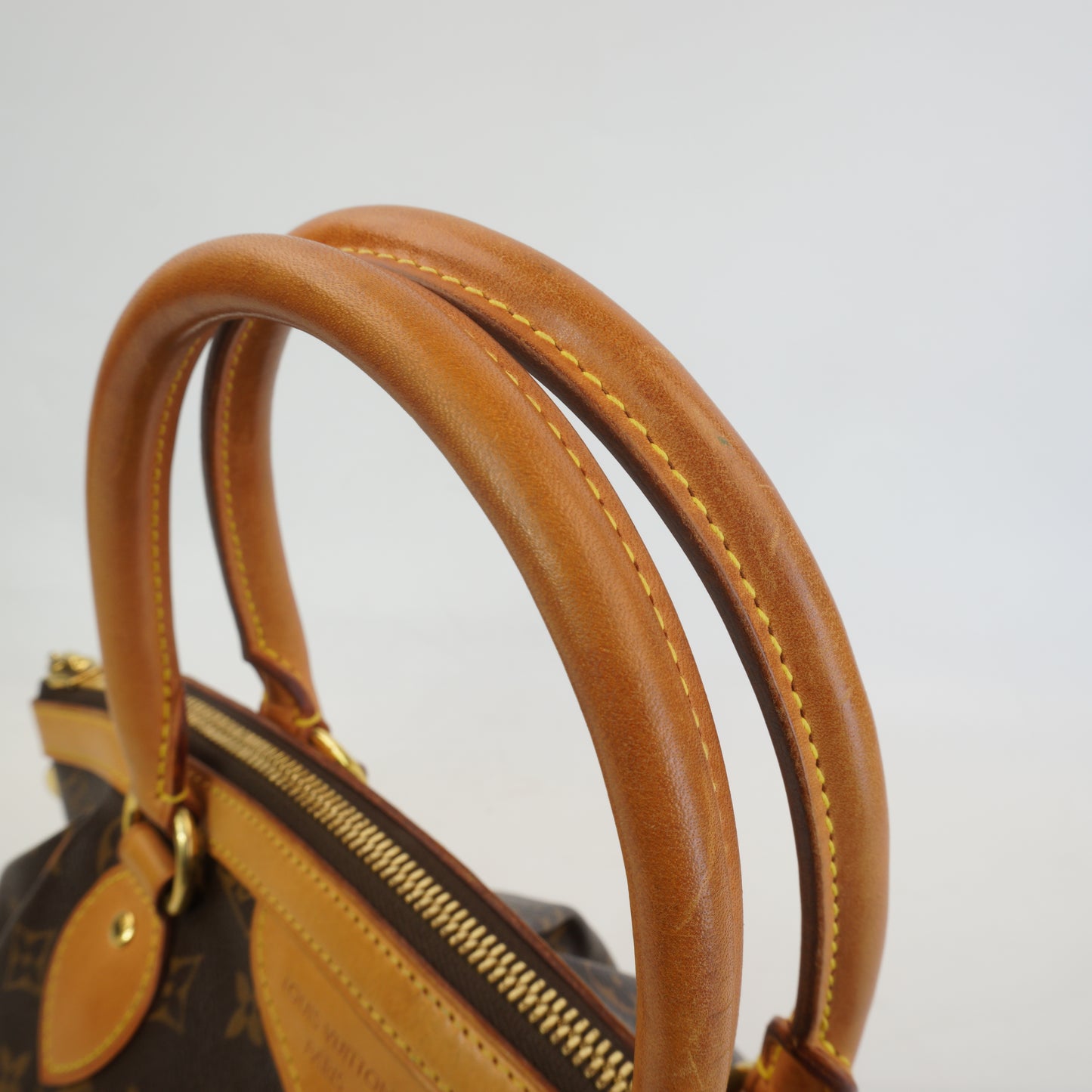Louis Vuitton	Tivoli PM GHW