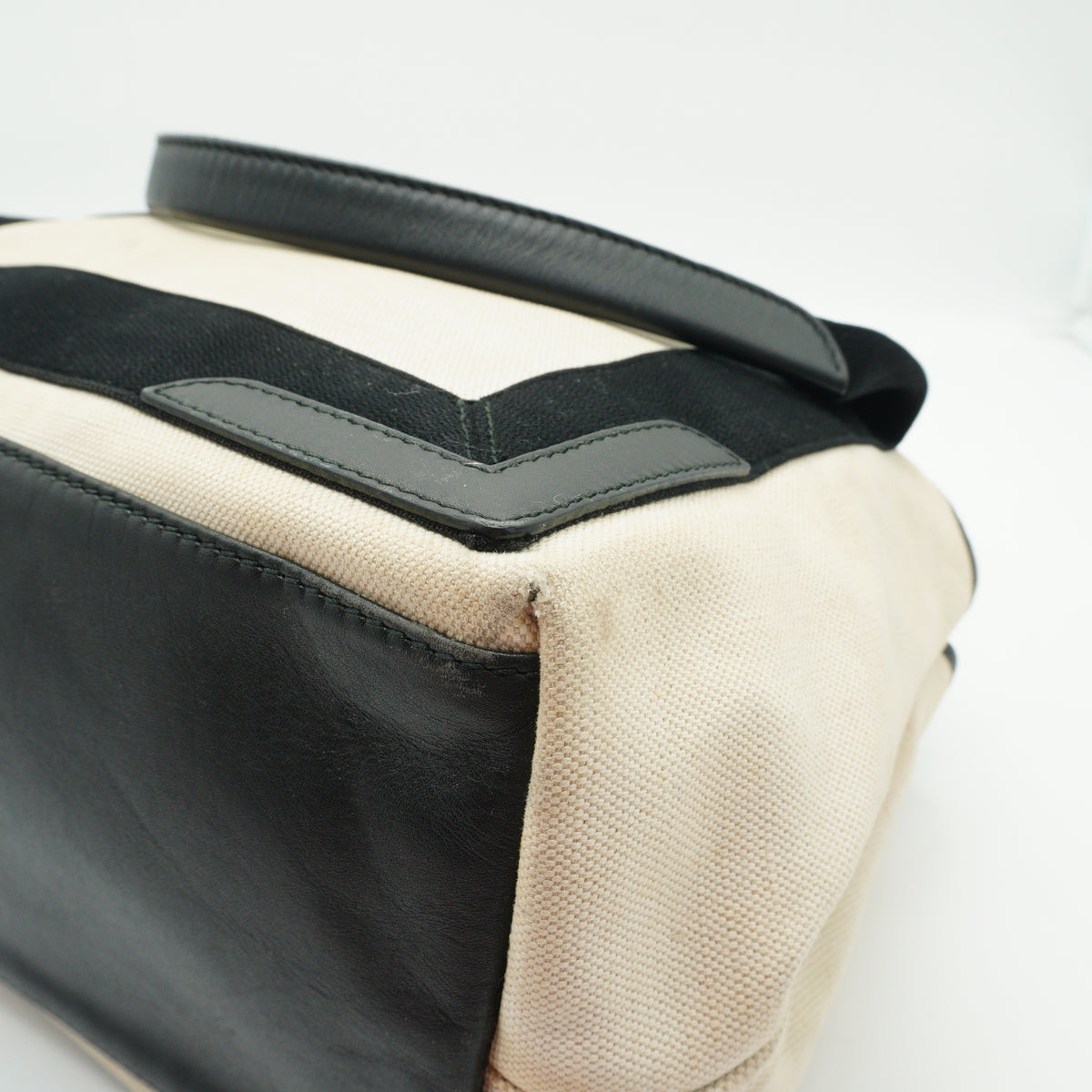 Balenciaga	Cabas Tote Black white Medium SHW