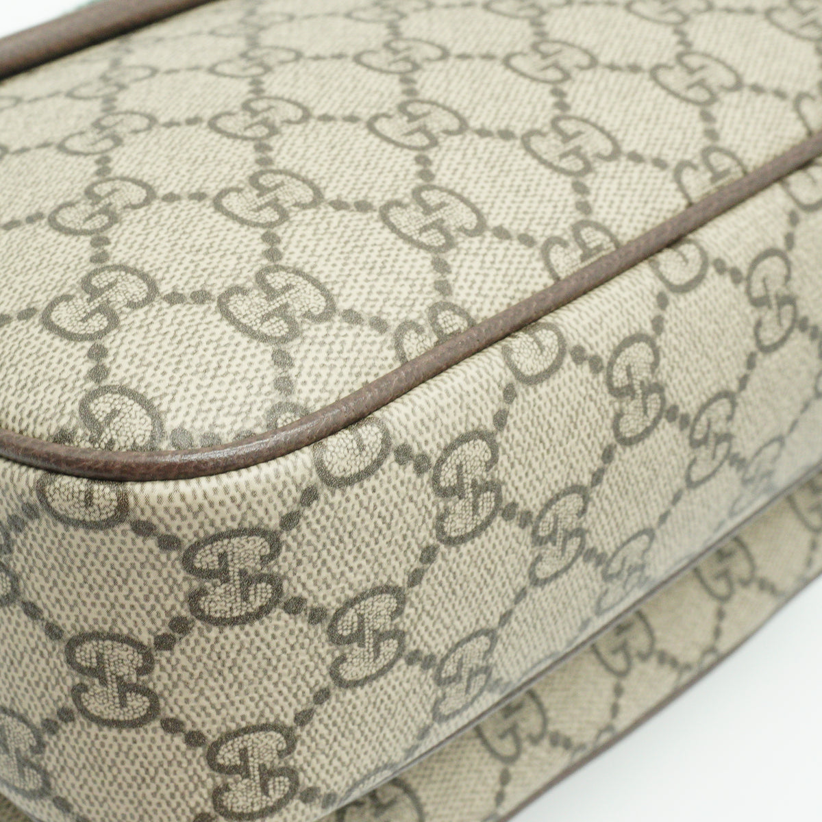 Gucci	Ophidia Medium Top Handle Beige SHW