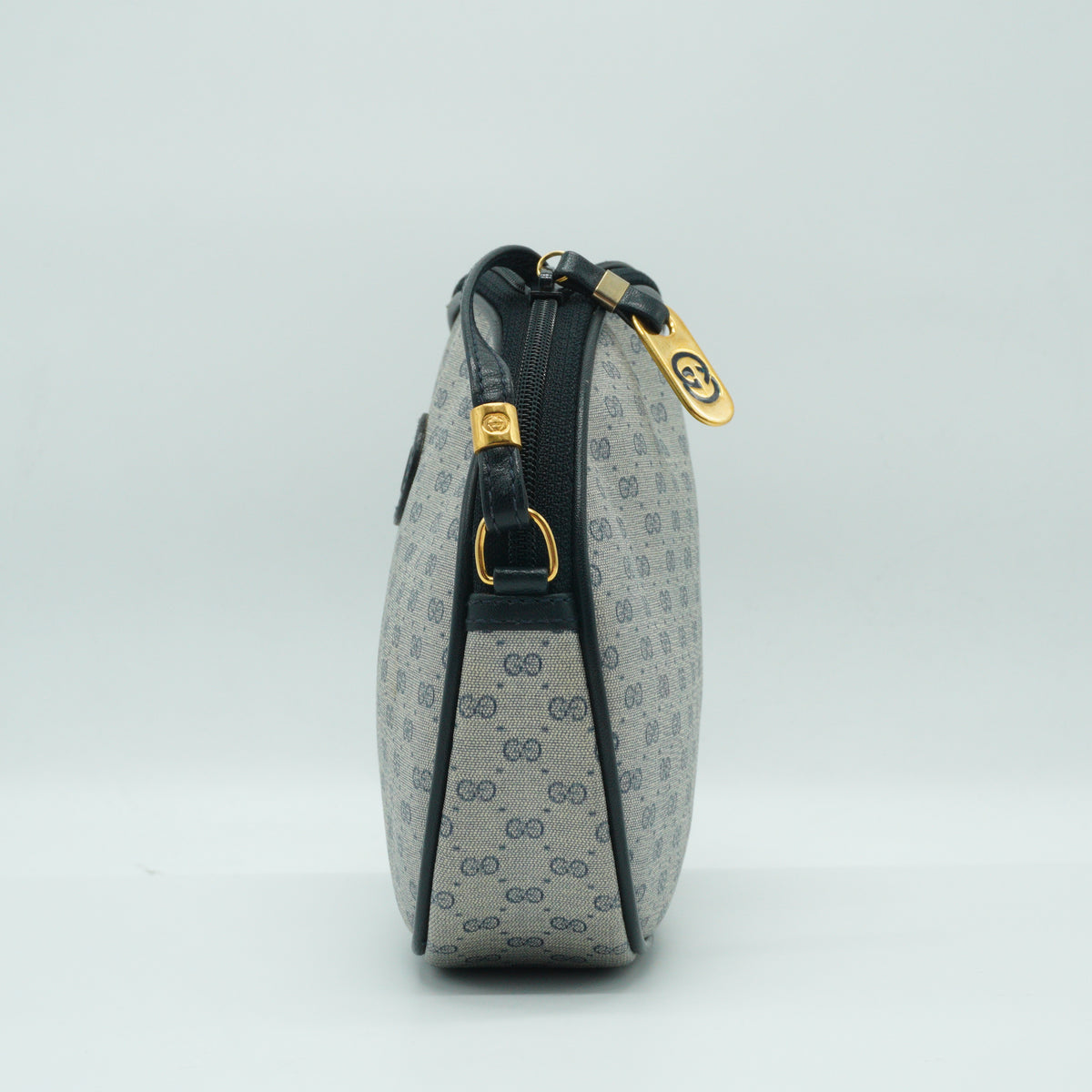 Gucci	Micro GG Supreme Crossbody Bag Mini GHW