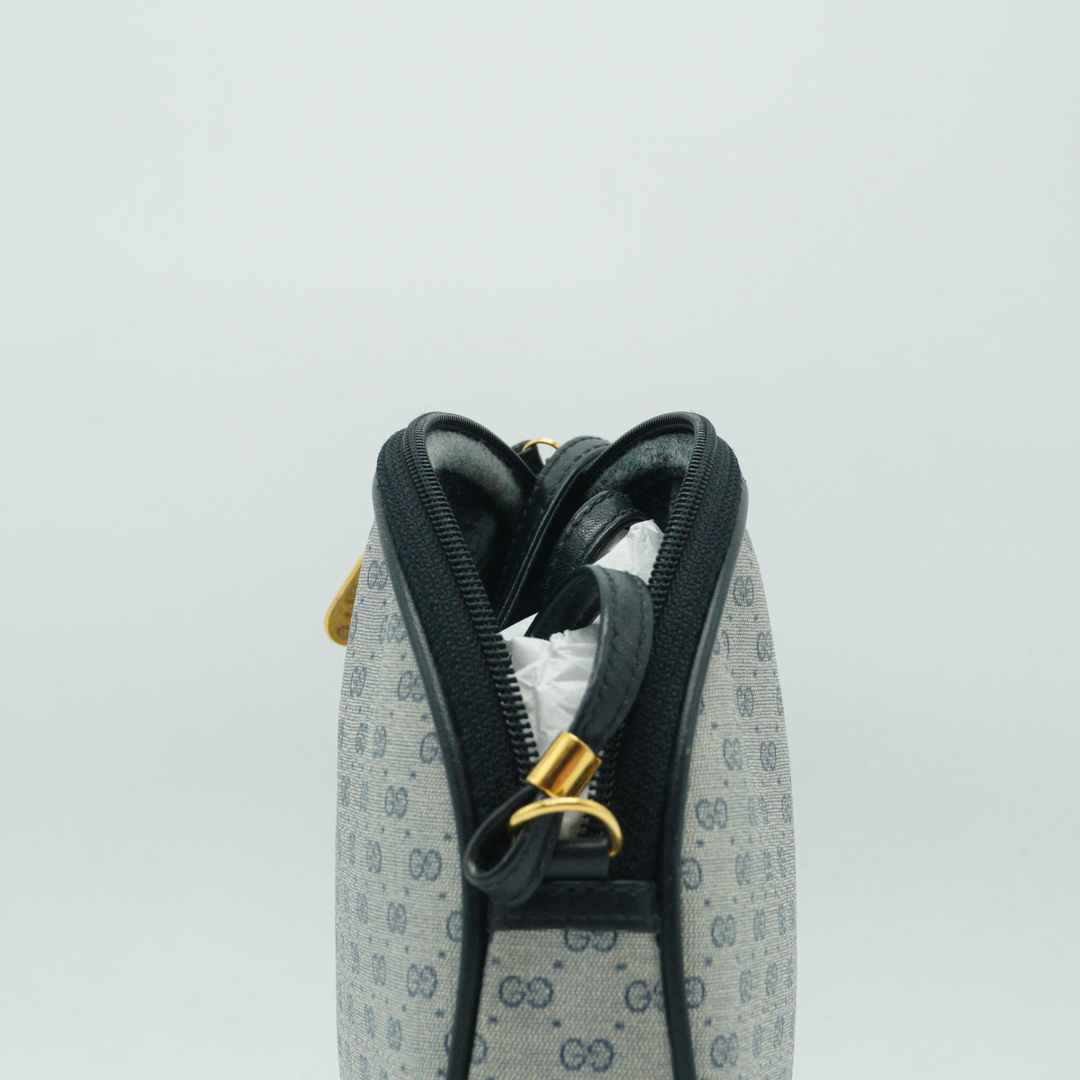 Gucci	Micro GG Supreme Crossbody Bag Mini GHW