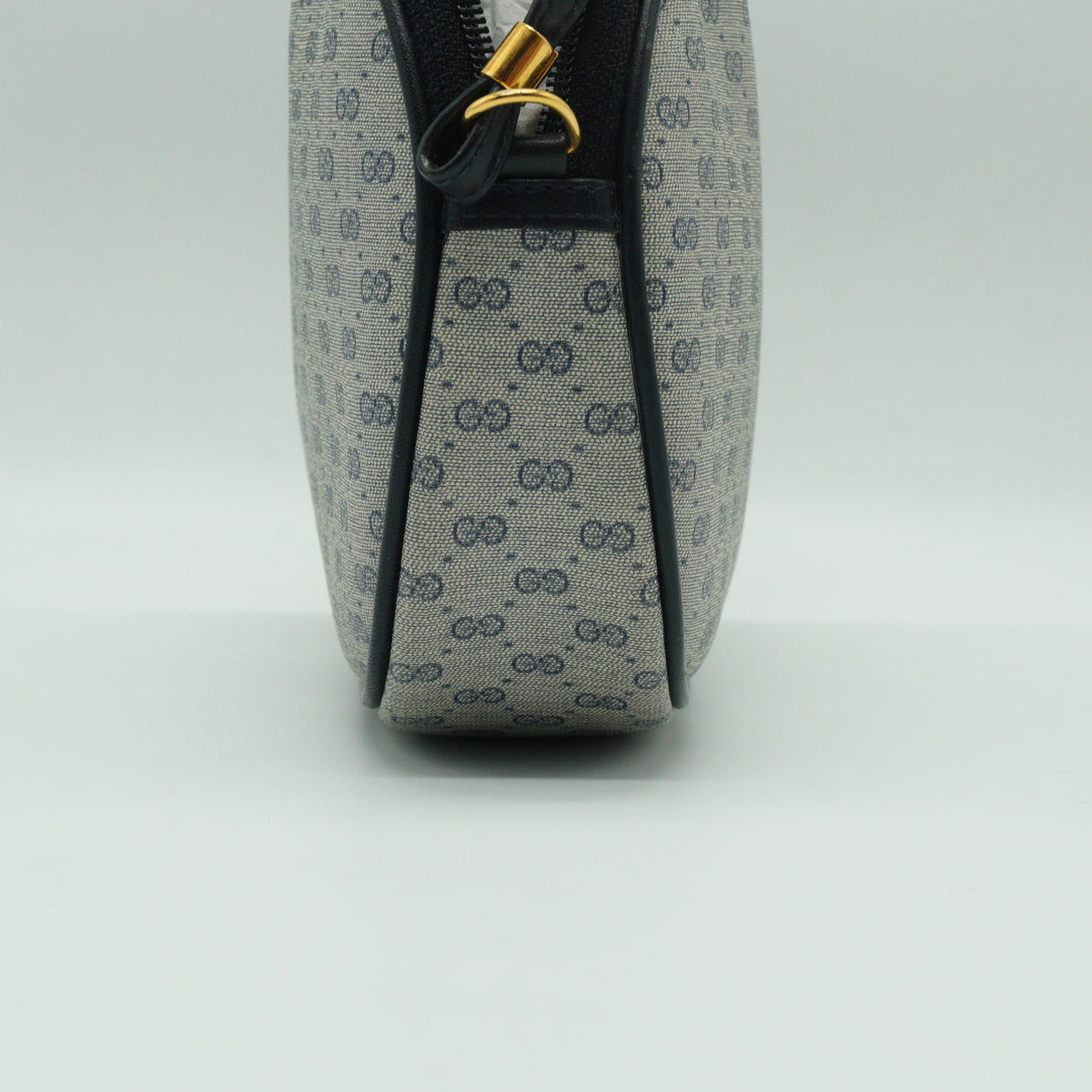 Gucci	Micro GG Supreme Crossbody Bag Mini GHW