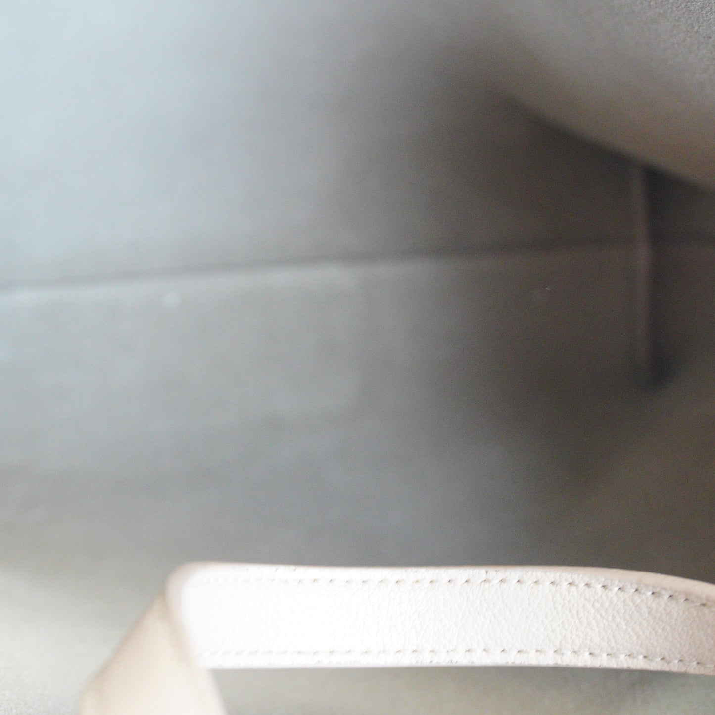 YSL	Toy Shopping Tote Beige SHW Small