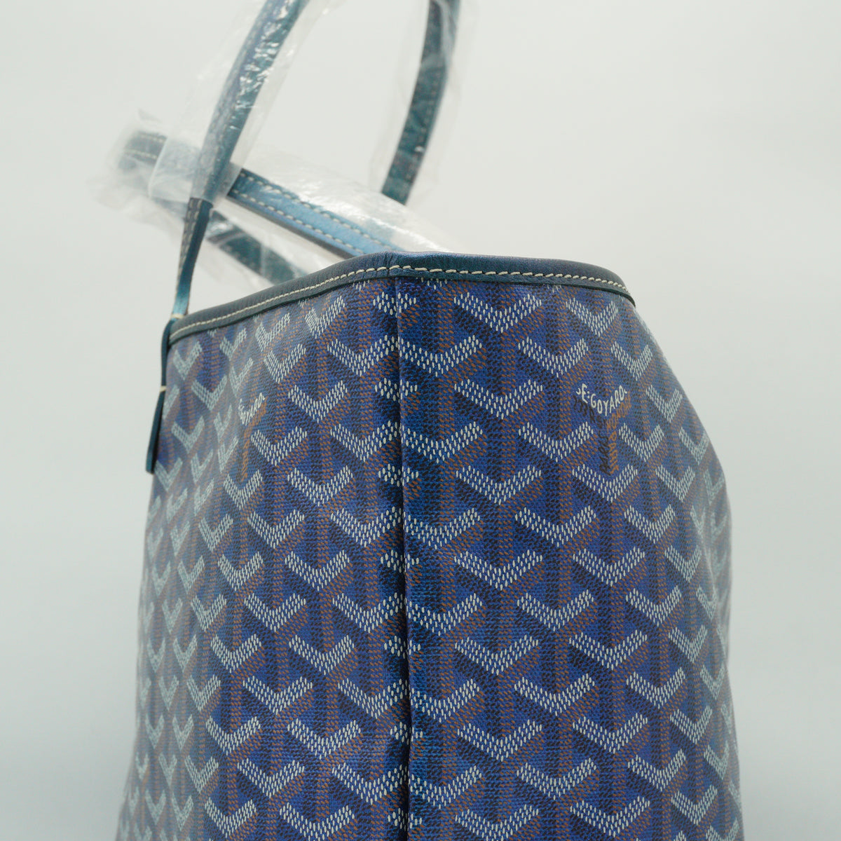 Goyard	Saint Louis PM Tote Pearly Blue