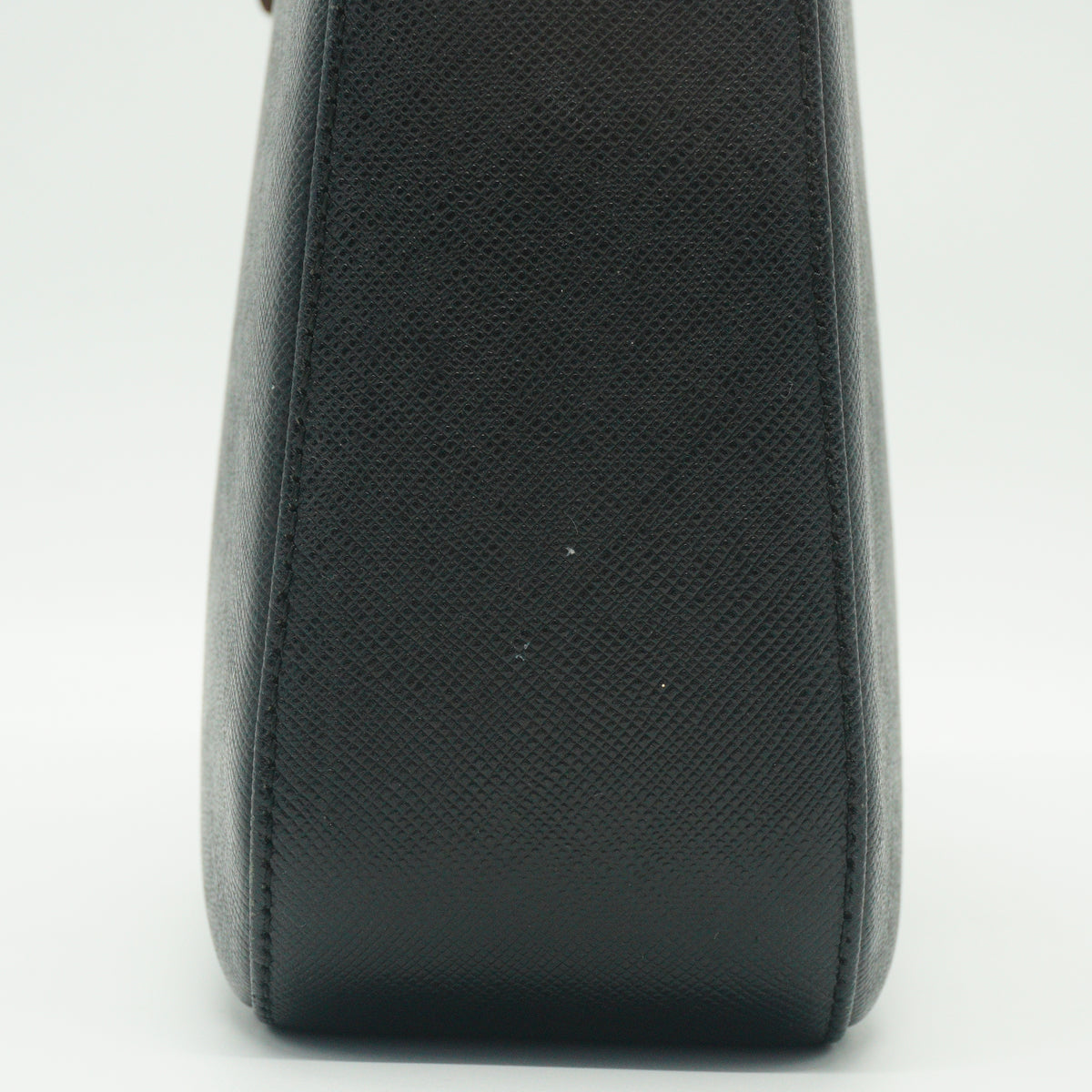 Burberry Novatec leather shoulder bag SHW