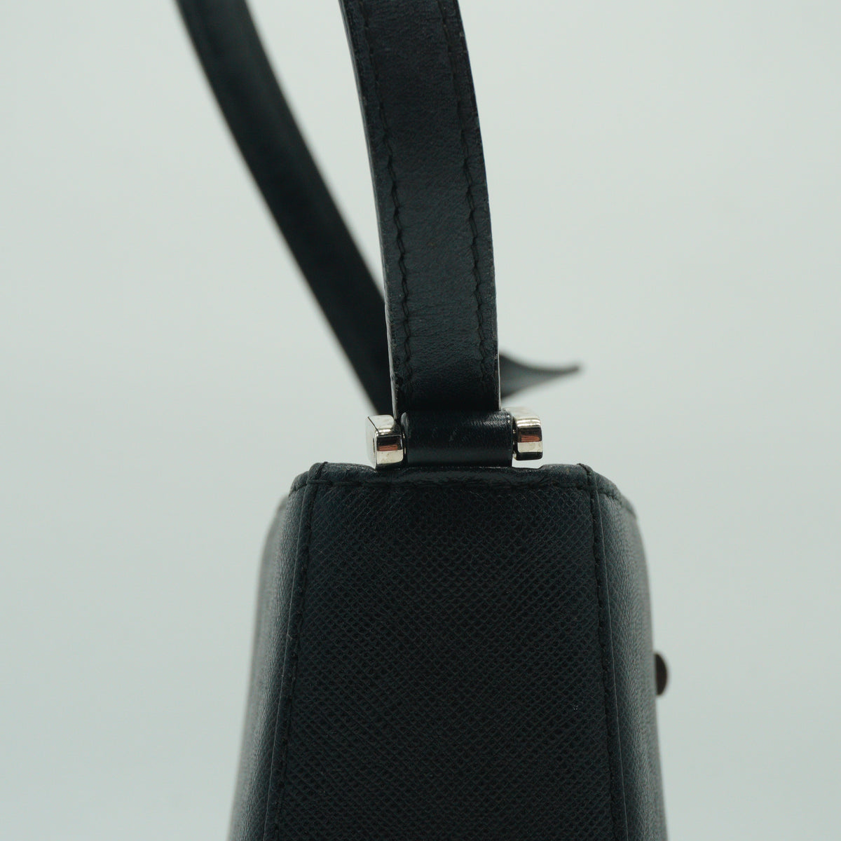 Burberry Novatec leather shoulder bag SHW
