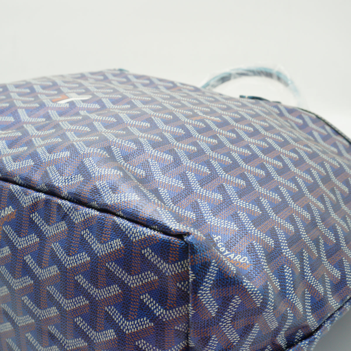 Goyard	Saint Louis PM Tote Pearly Blue