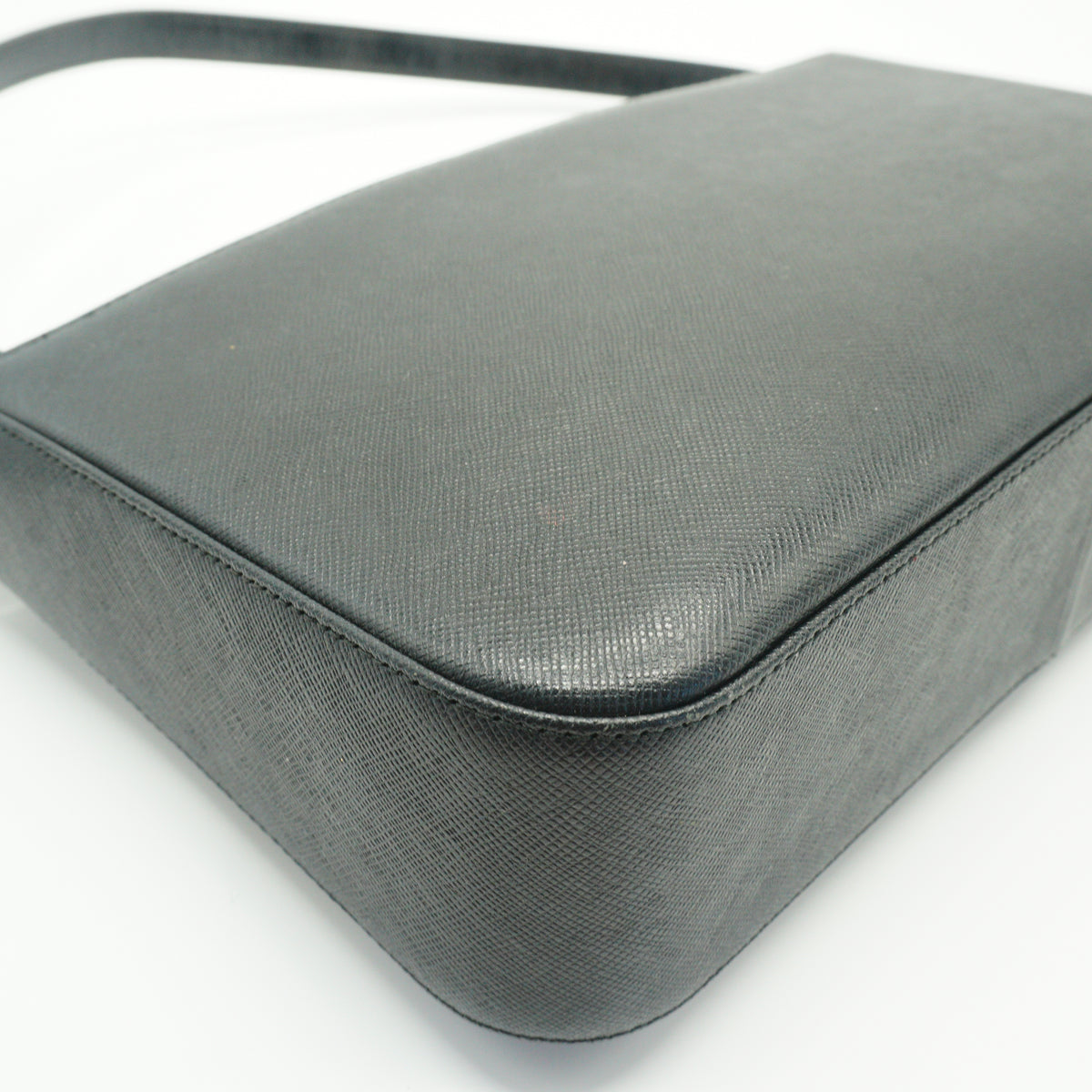 Burberry Novatec leather shoulder bag SHW
