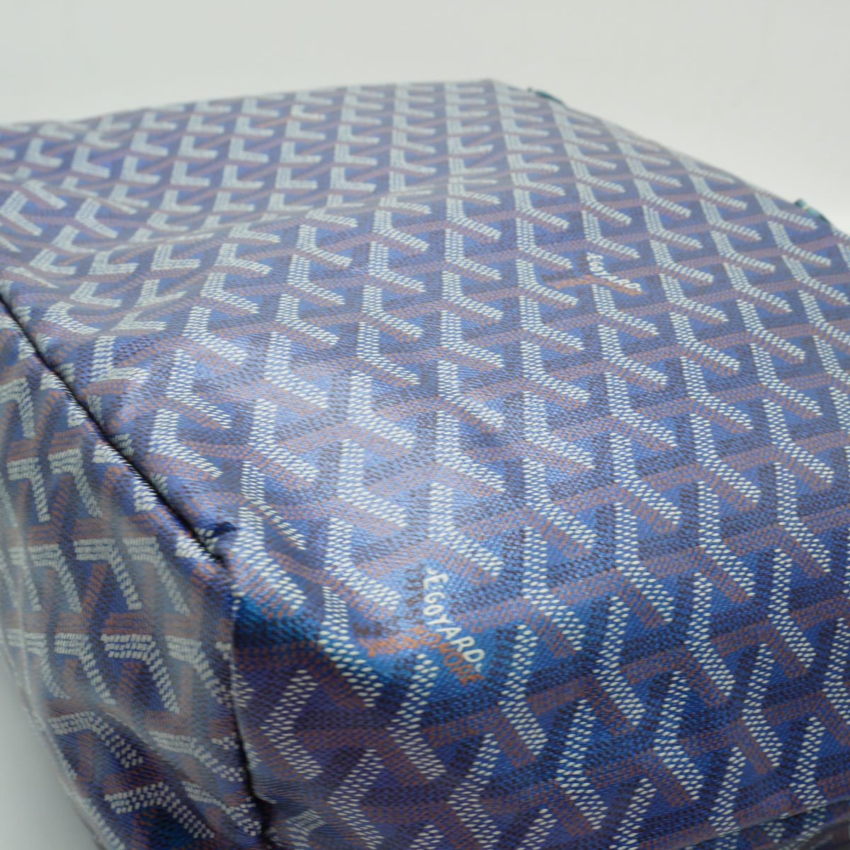 Goyard	Saint Louis PM Tote Pearly Blue