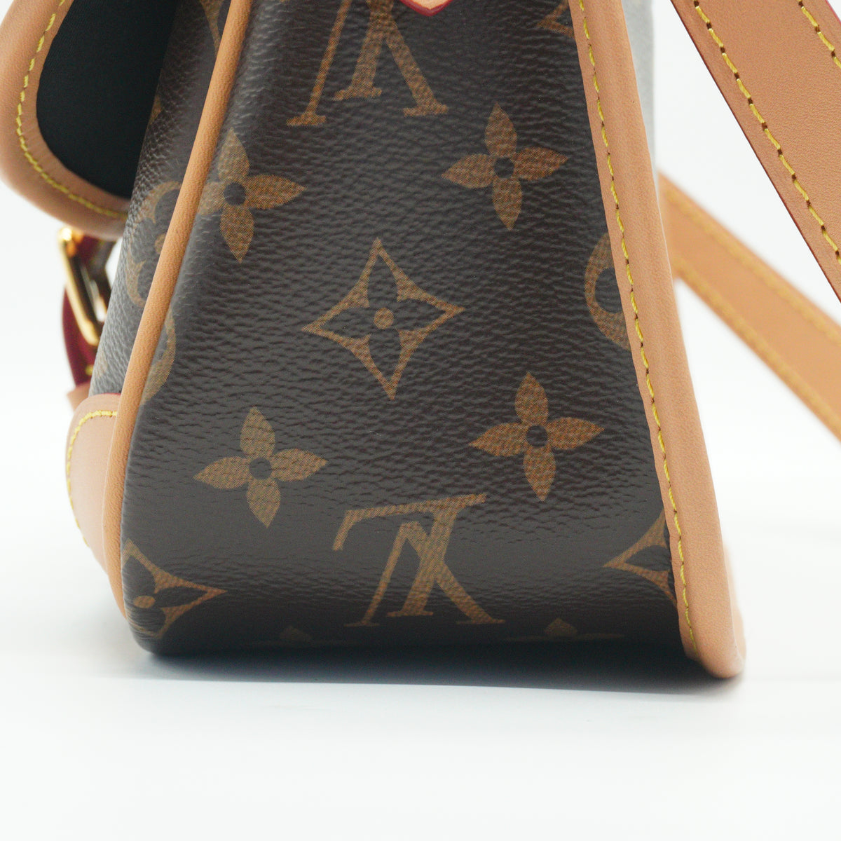 Louis Vuitton Daine Stachel Small GHW